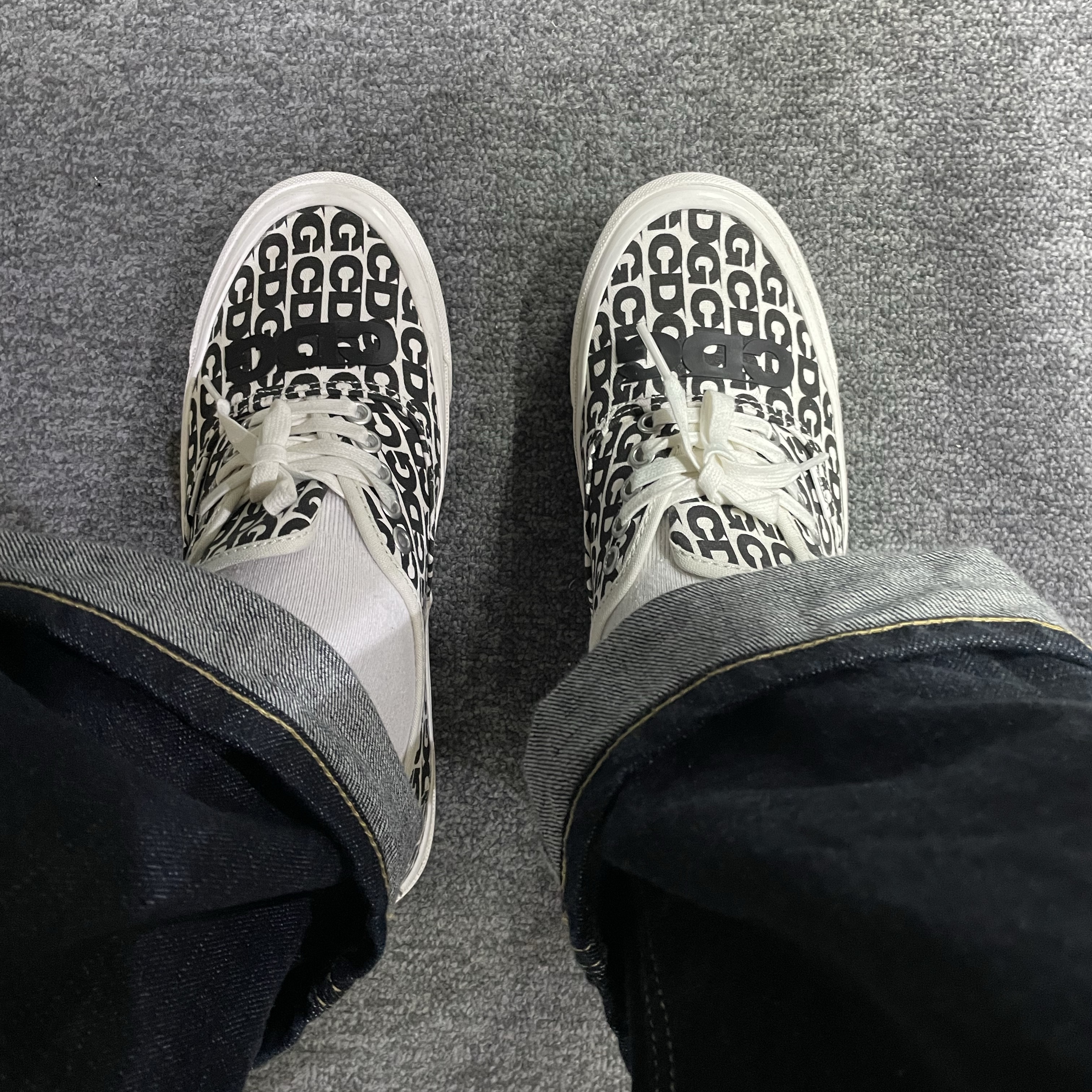 Vans Vault x CDG OG Authentic LX White Black 착용 스타일