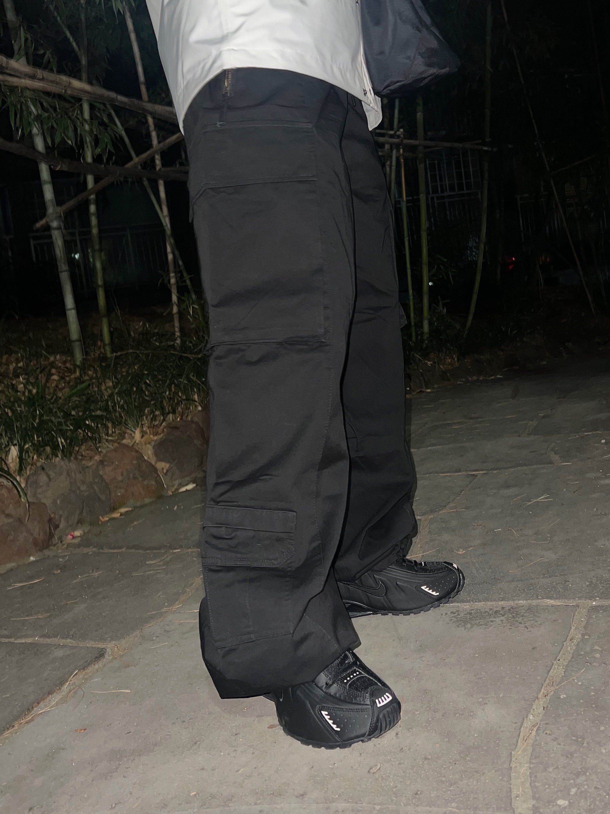 Supreme Mesh Cordura Camp Cap Black - 23SS, MM6 Maison Margiela Japanese Faux Leather Bag Black 착용 스타일 - 5