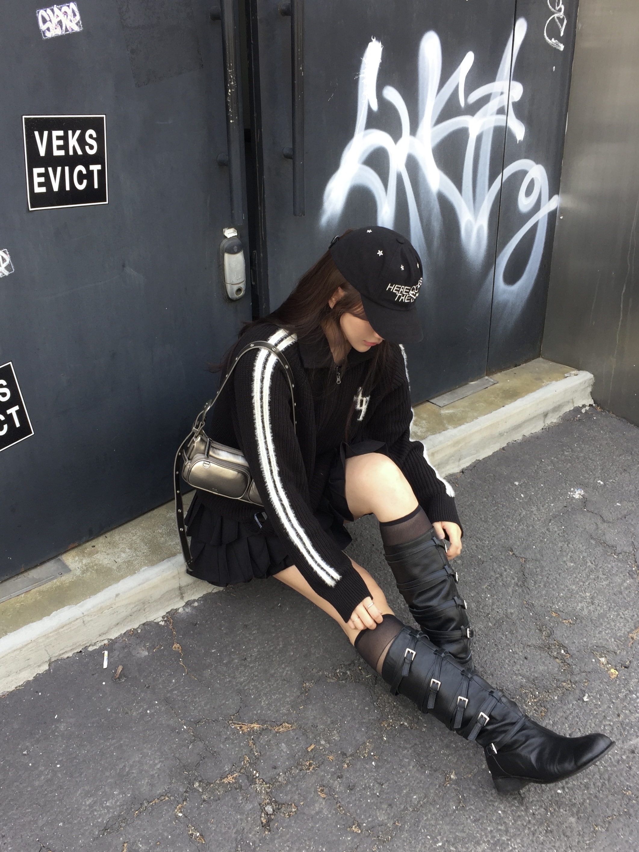 Diagonal Here Comes The Sun Cap Black 착용 스타일
