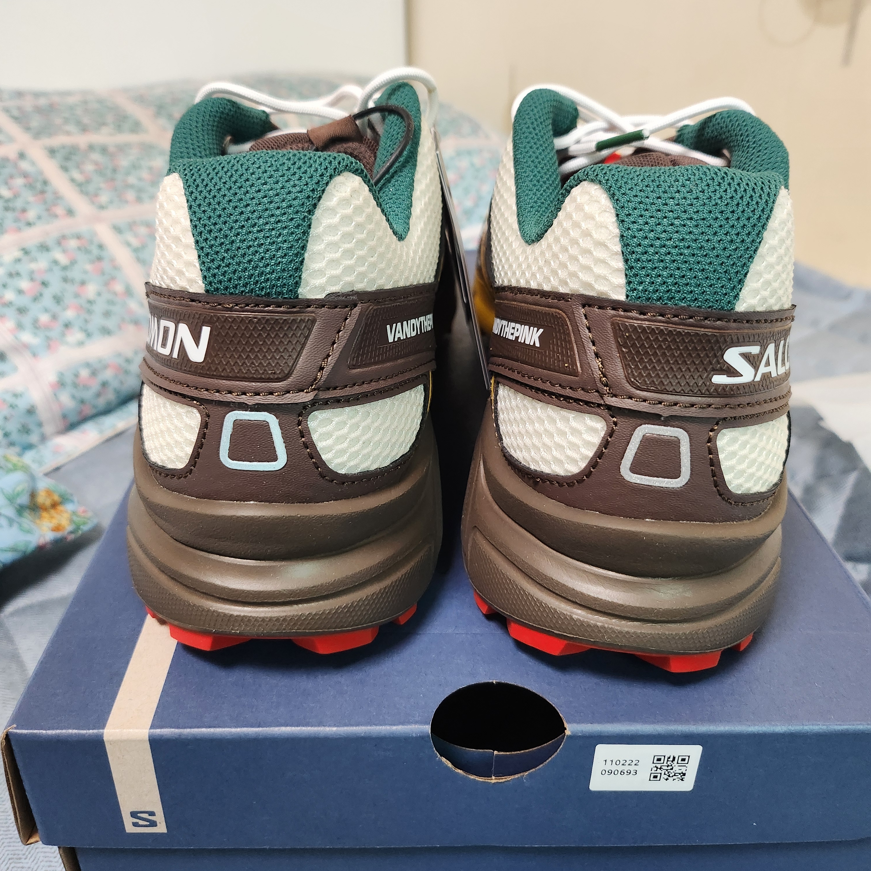 Salomon x Vandy The Pink Speedcross 3 Burger 착용 스타일 - 4