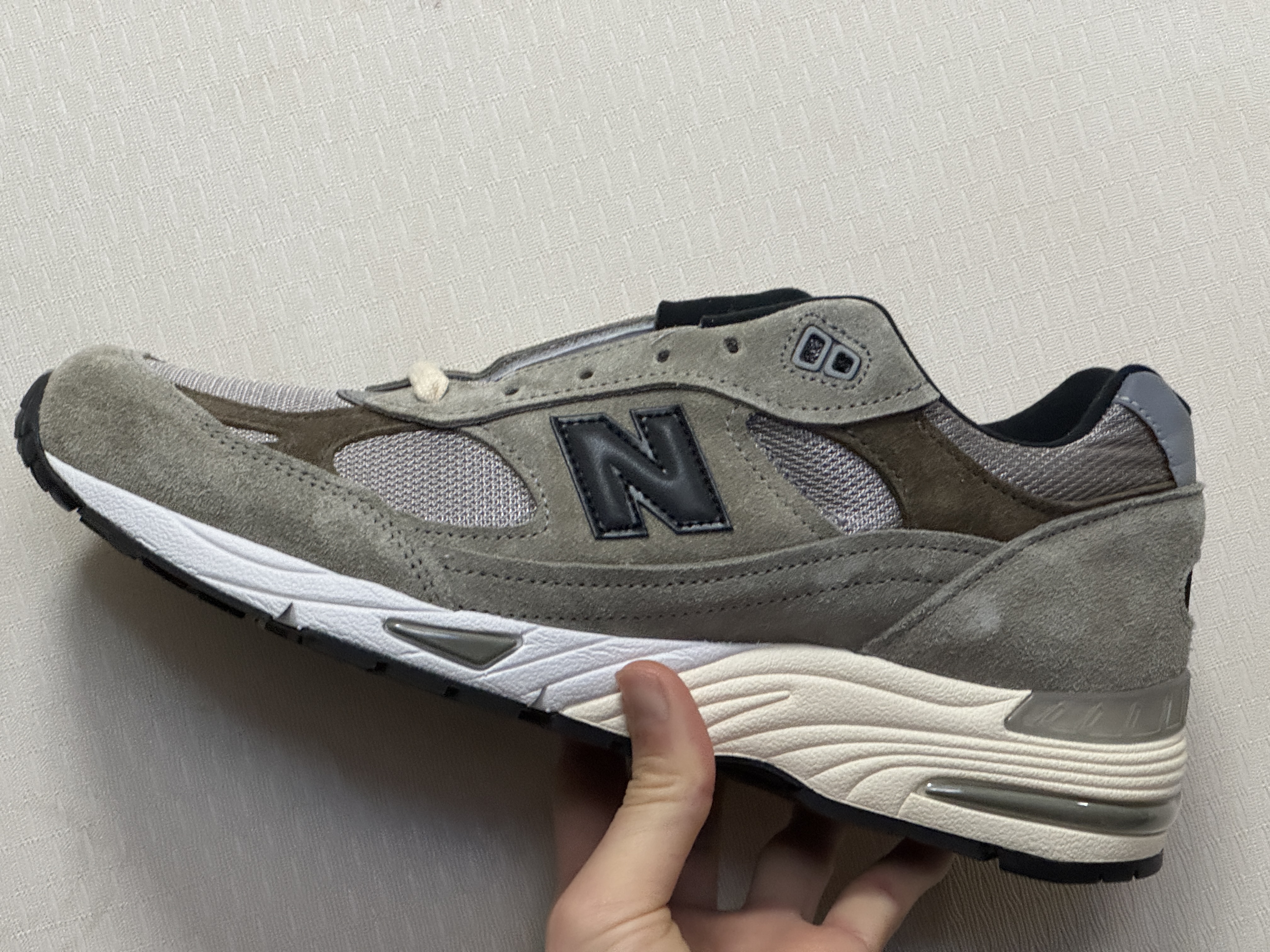 New Balance x JJJJound 991 Made in UK Grey 착용 스타일