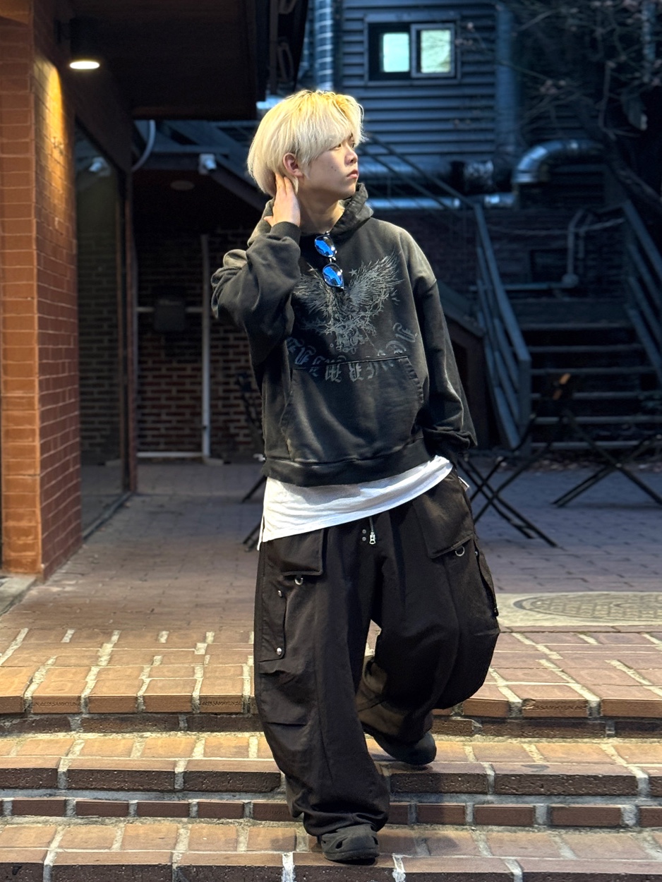 PHOS333 Hazzard 003 Michael with Phos Hoodie 착용 스타일 - 1