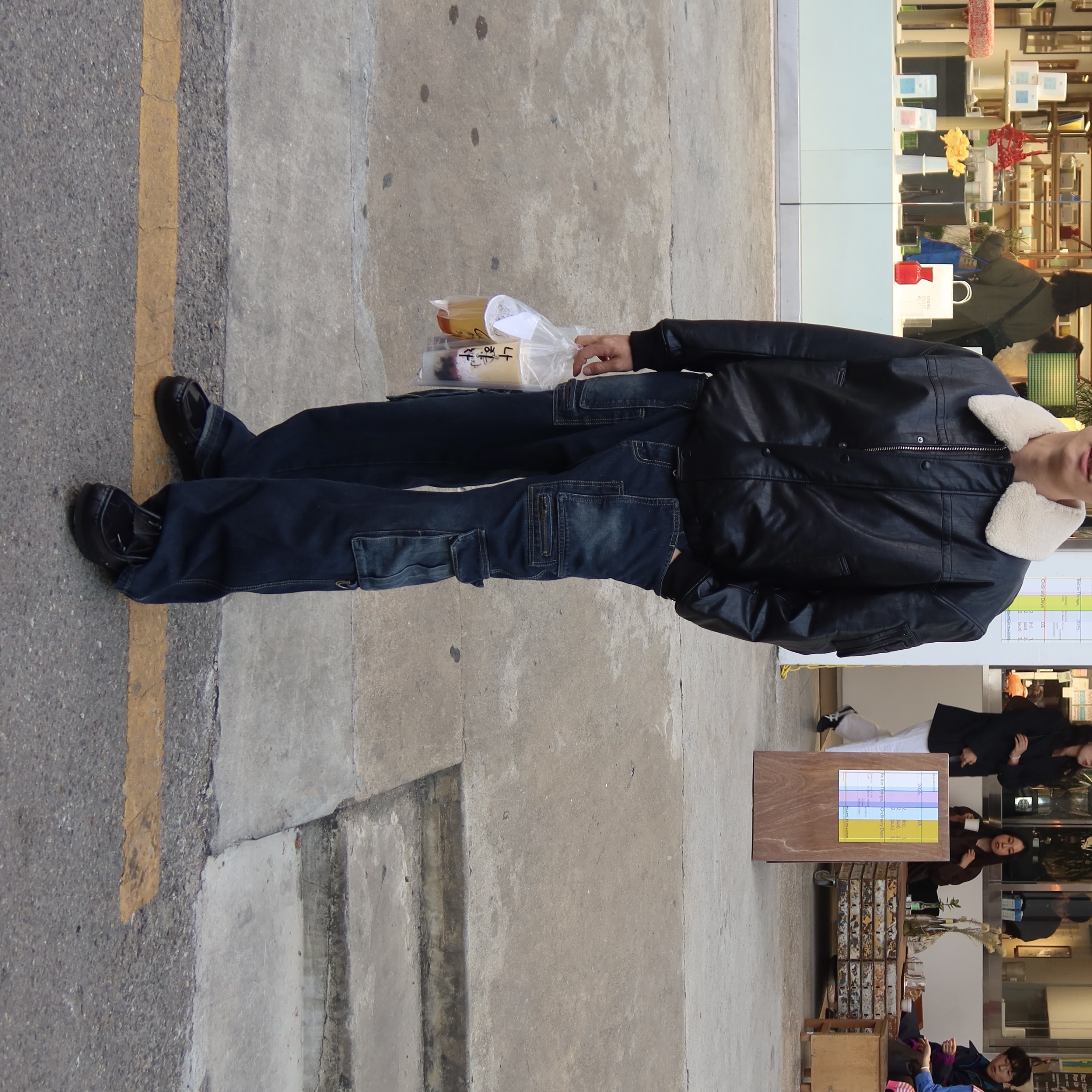 [프리오더] Polyteru Wallabee Shoes Star Leather Black 착용 스타일 - 5