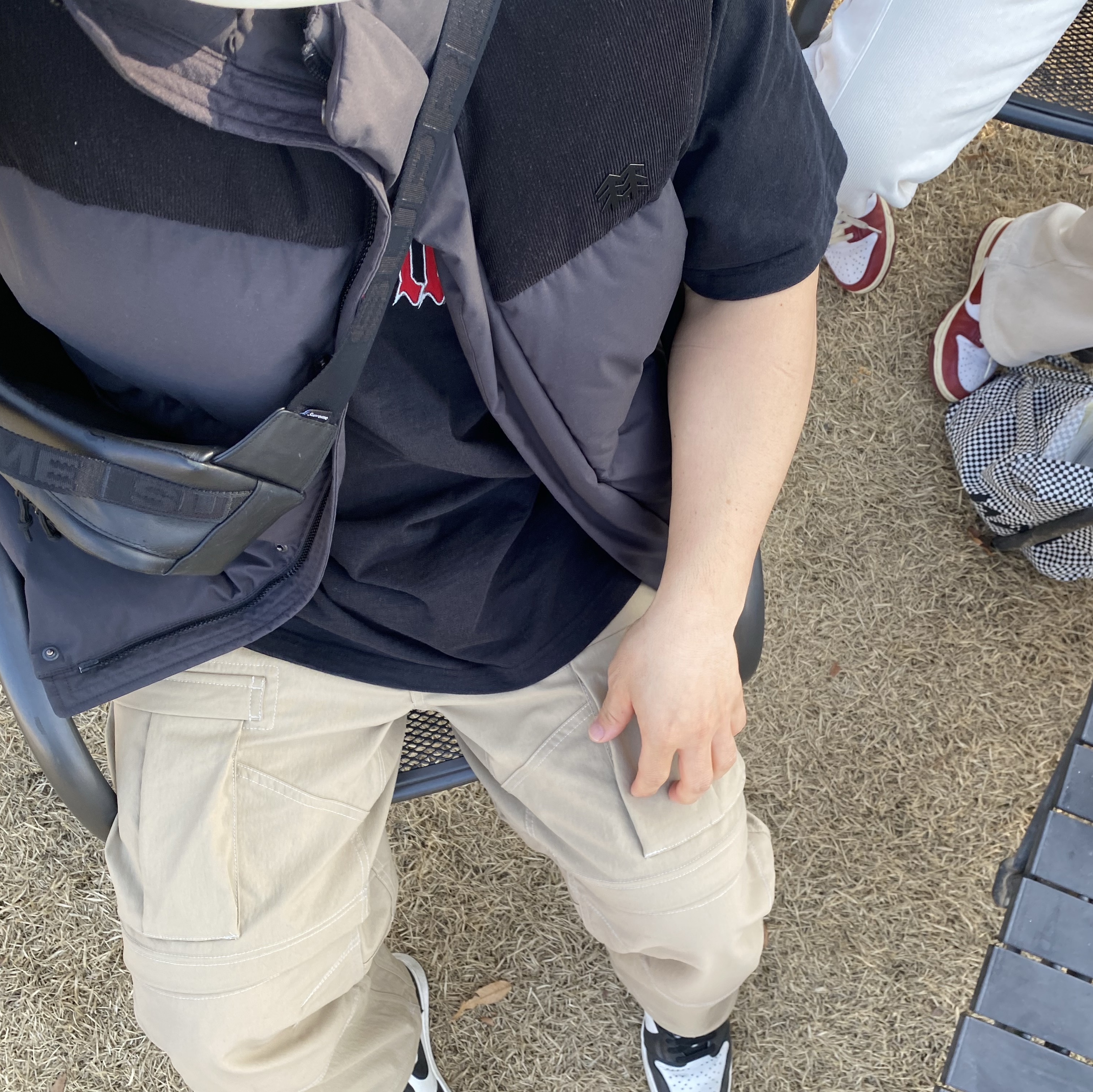 Supreme Old English S/S Top Black - 24SS 착용 스타일