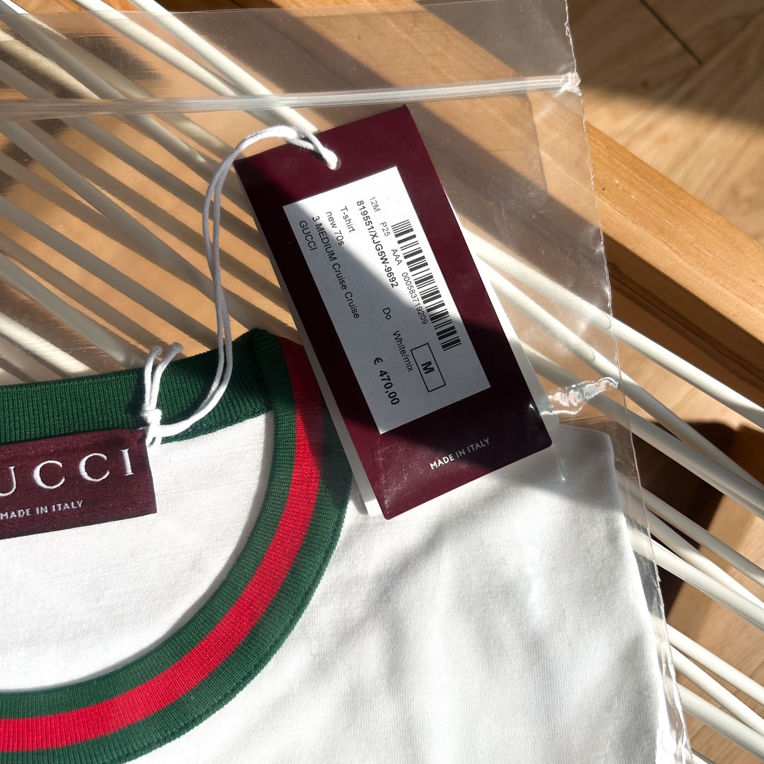 (W) Gucci Jersey T-Shirt with Web White 착용 스타일 - 2
