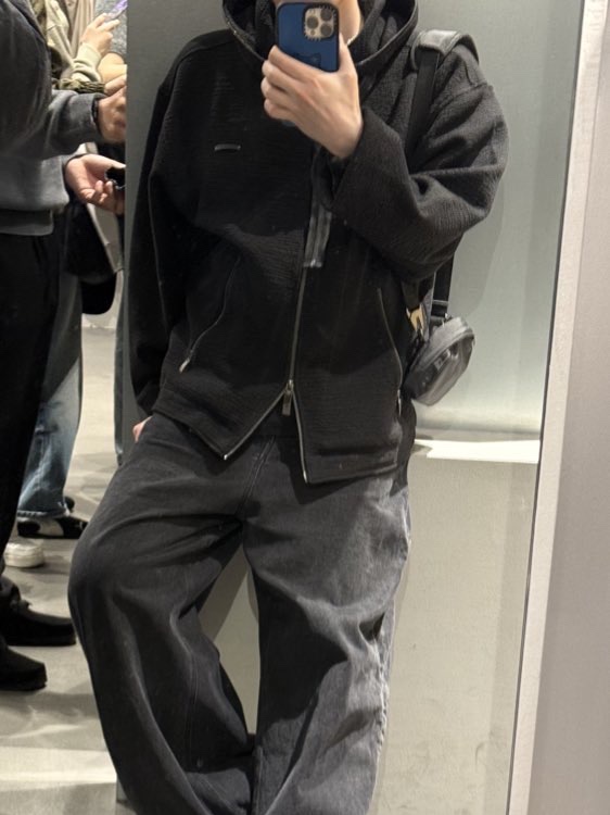 Ader Error Badin Backpack Noir, Ader Error Realce Hoodie Zip-Up Product 31 Noir 착용 스타일