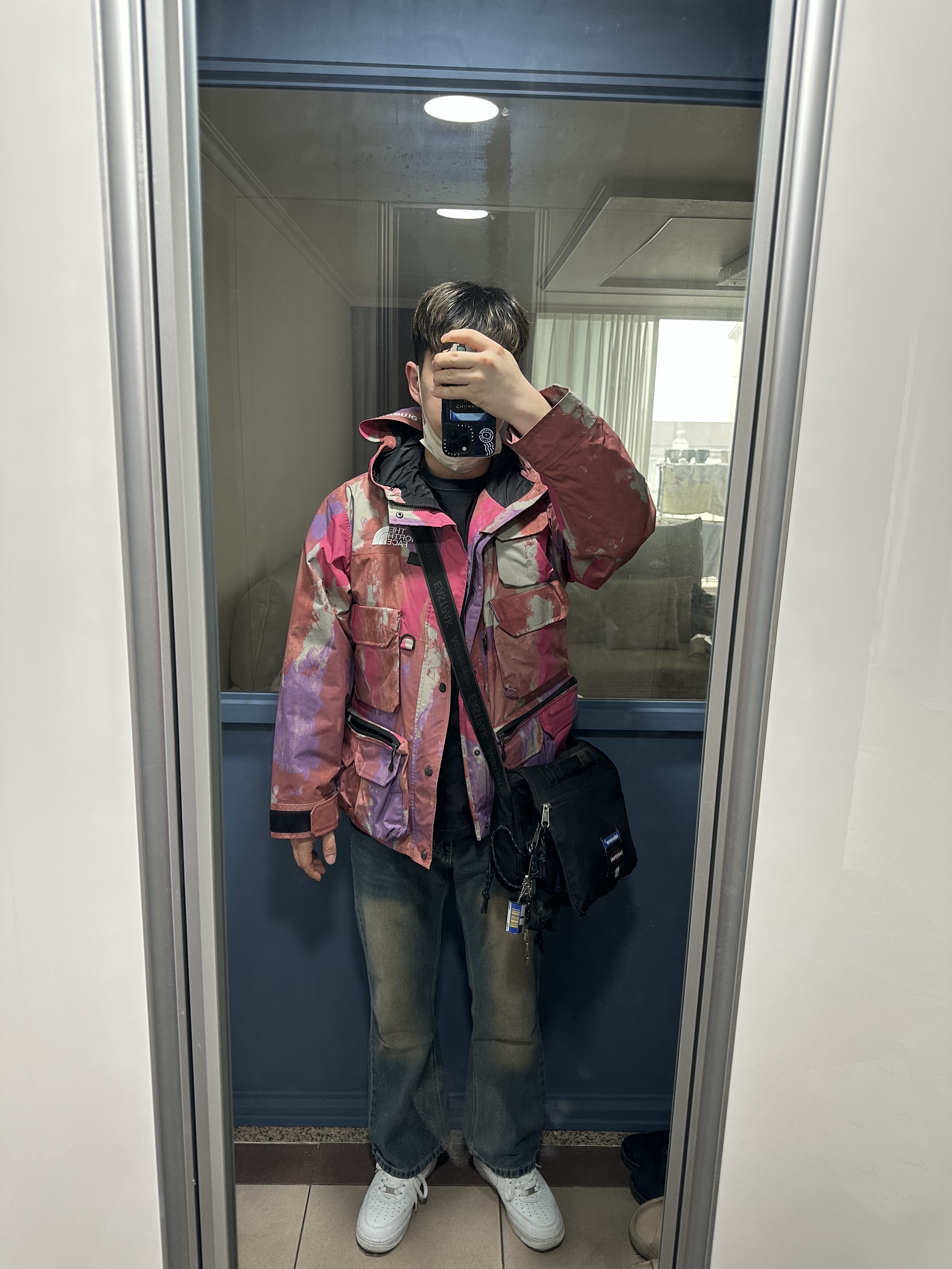 Supreme x The North Face Cargo Jacket Multi-Color - 20SS, Nike x Supreme Air Force 1 Low White 착용 스타일