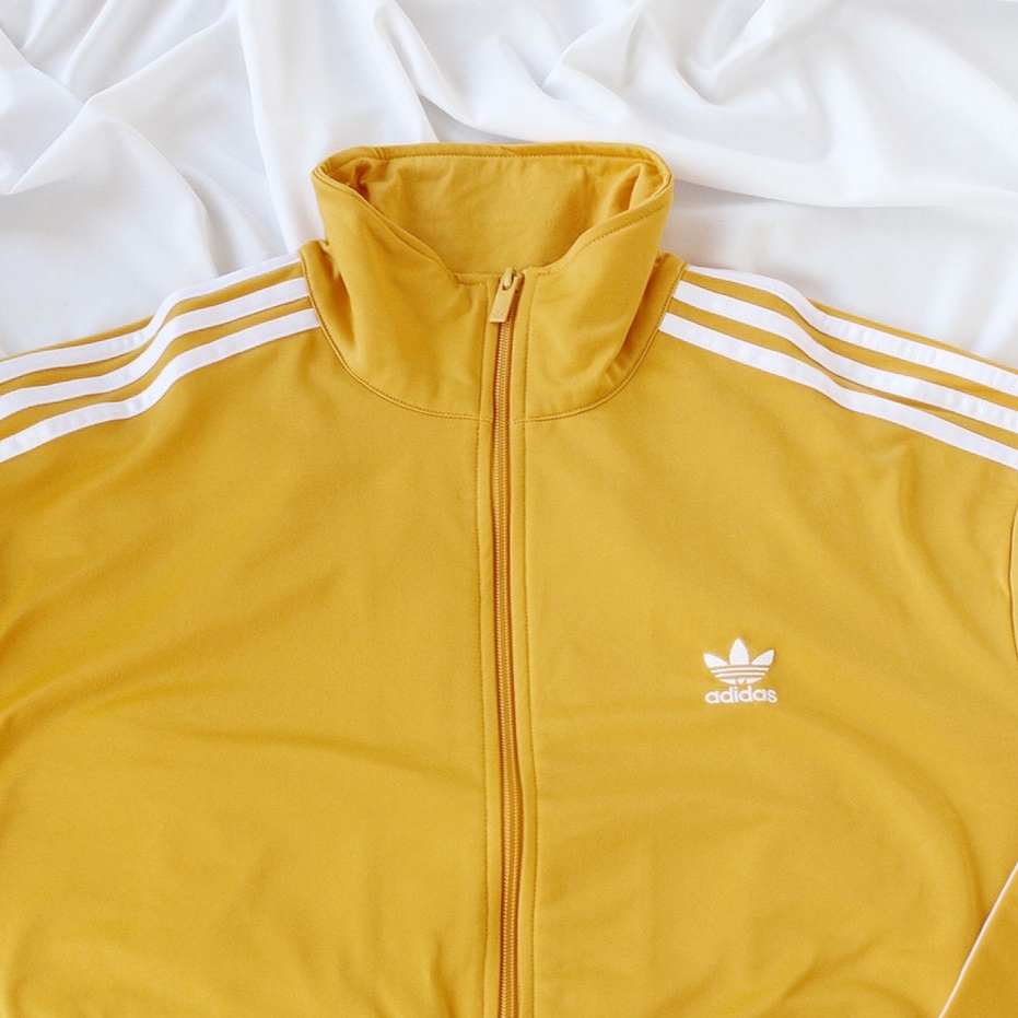 Adidas Adicolor Classic Firebird Track Top Preloved Yellow - KR Sizing 착용 스타일 - 2
