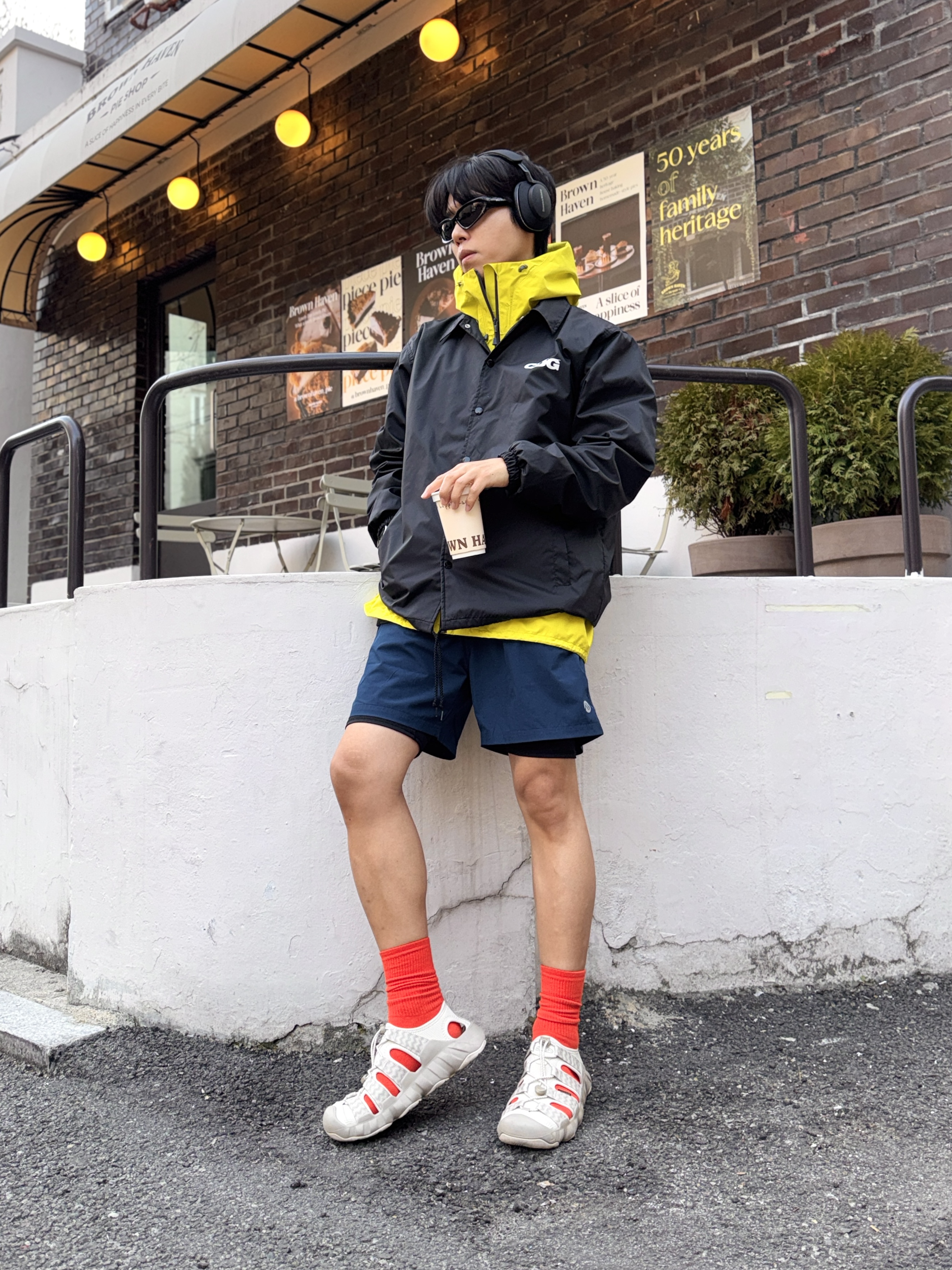 Balenciaga Swift Oval Sunglasses Black, (W) Keen Hyperport H2 Sandal Birch Plaza Taupe 착용 스타일 - 1