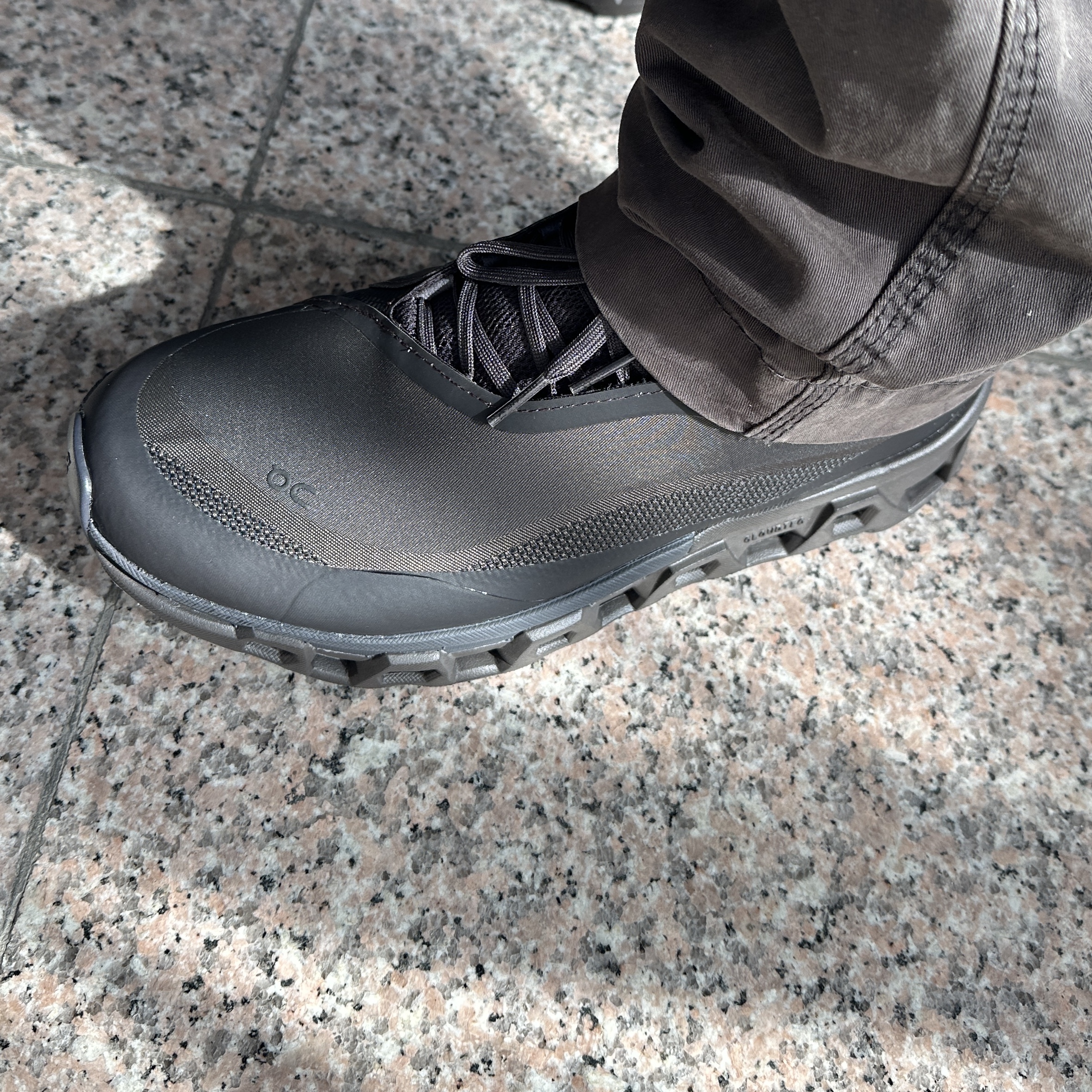 On Running x Post Archive Faction (Paf) Cloudmonster 2 Thorn Brown 착용 스타일