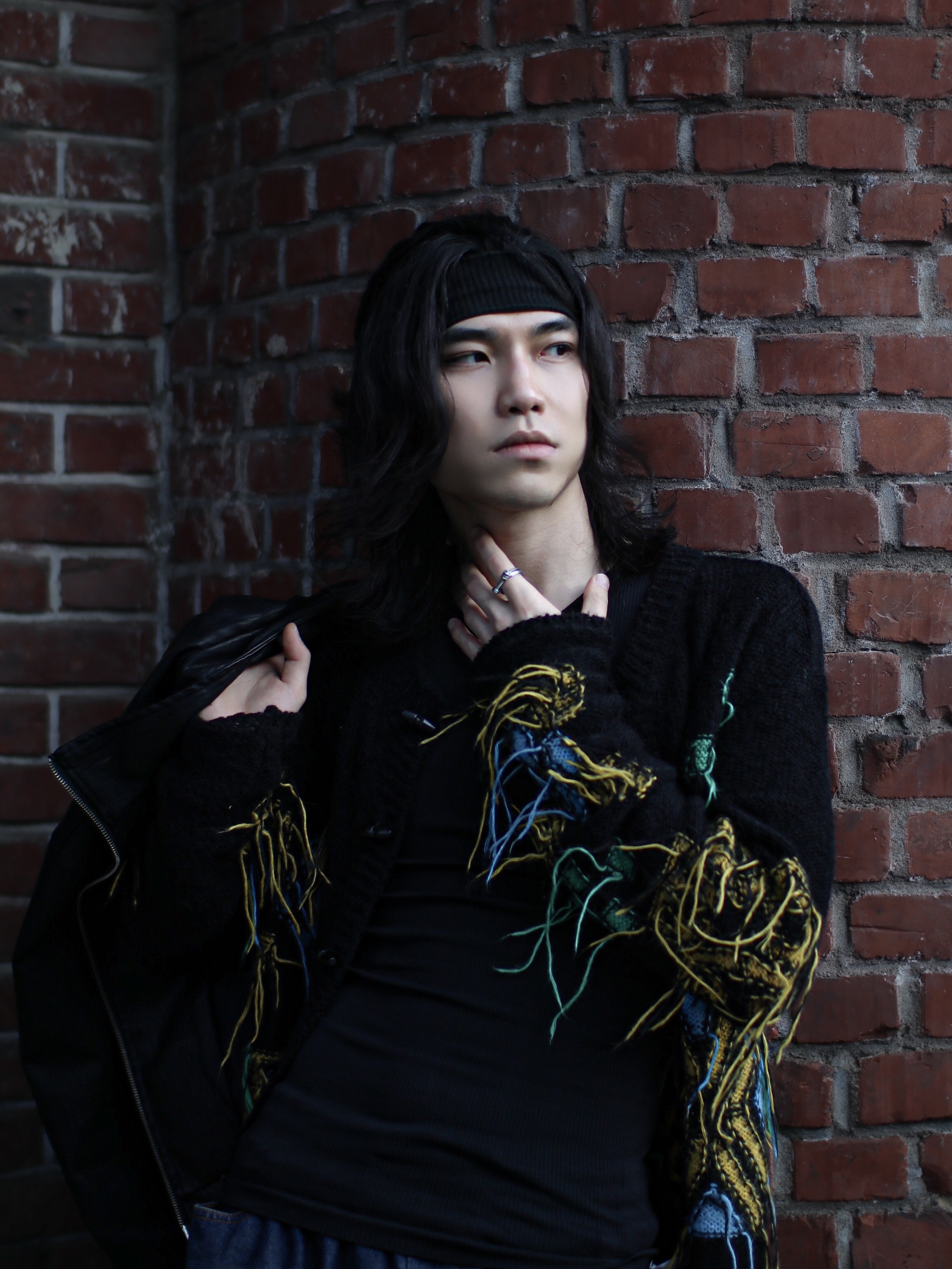 [KREAM 단독] ADSB Andersson Bell Macaron Intarsia Cardigan Black, Converse Chuck 70 Ox Black - Standard 착용 스타일 - 5