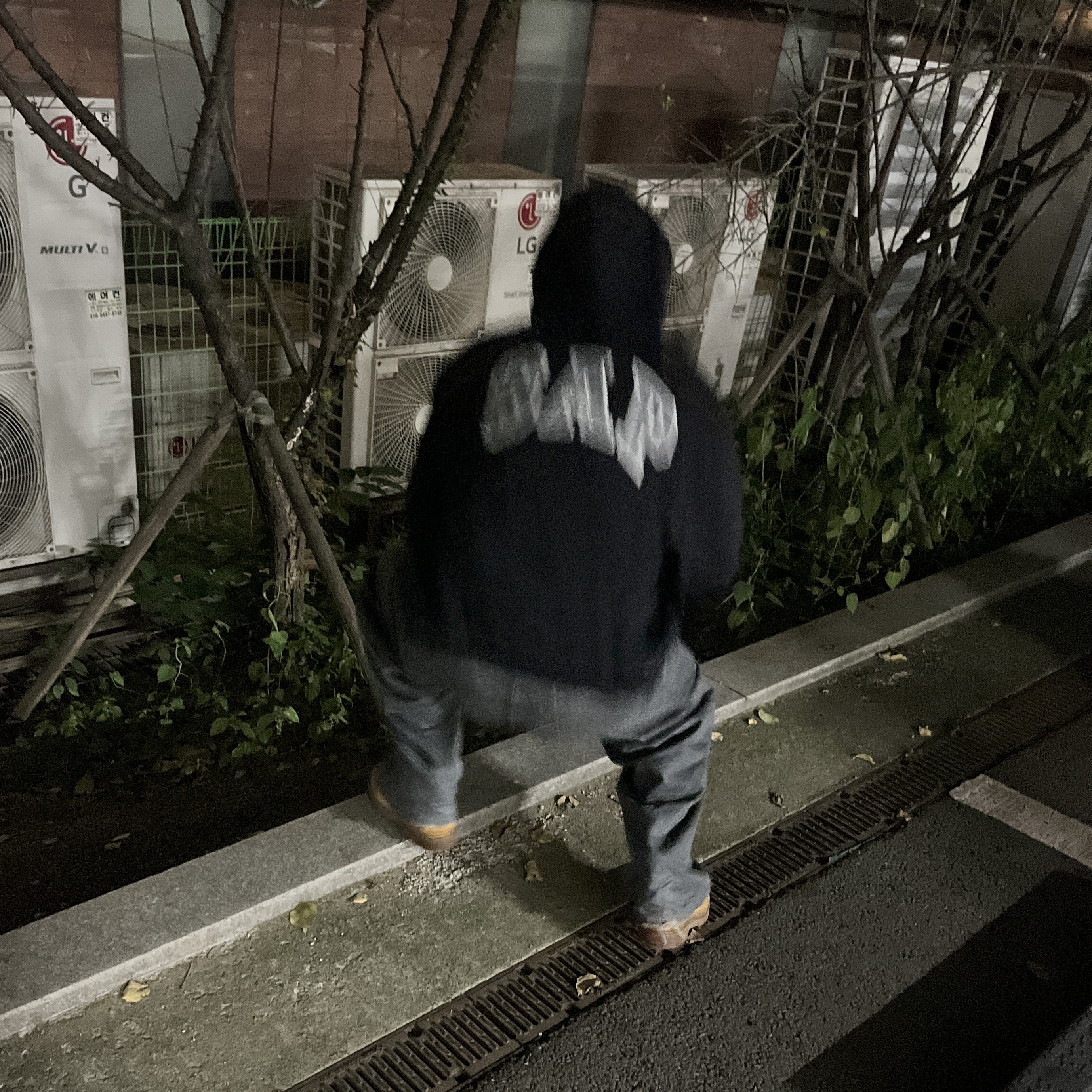 Palace x Gap Hood Black - 24SS 착용 스타일