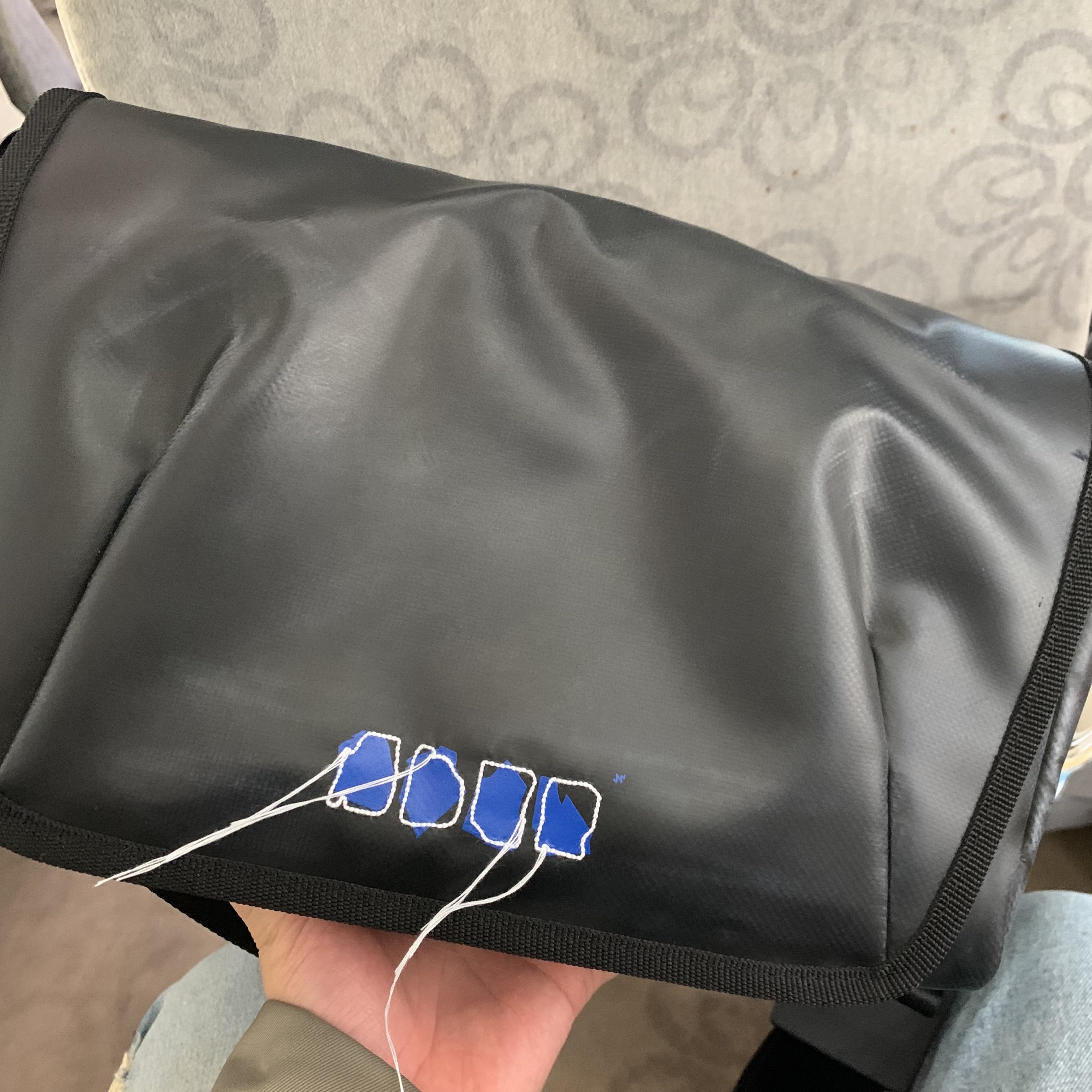 Ader Error Trace Admore Crossbody Bag Black 착용 스타일