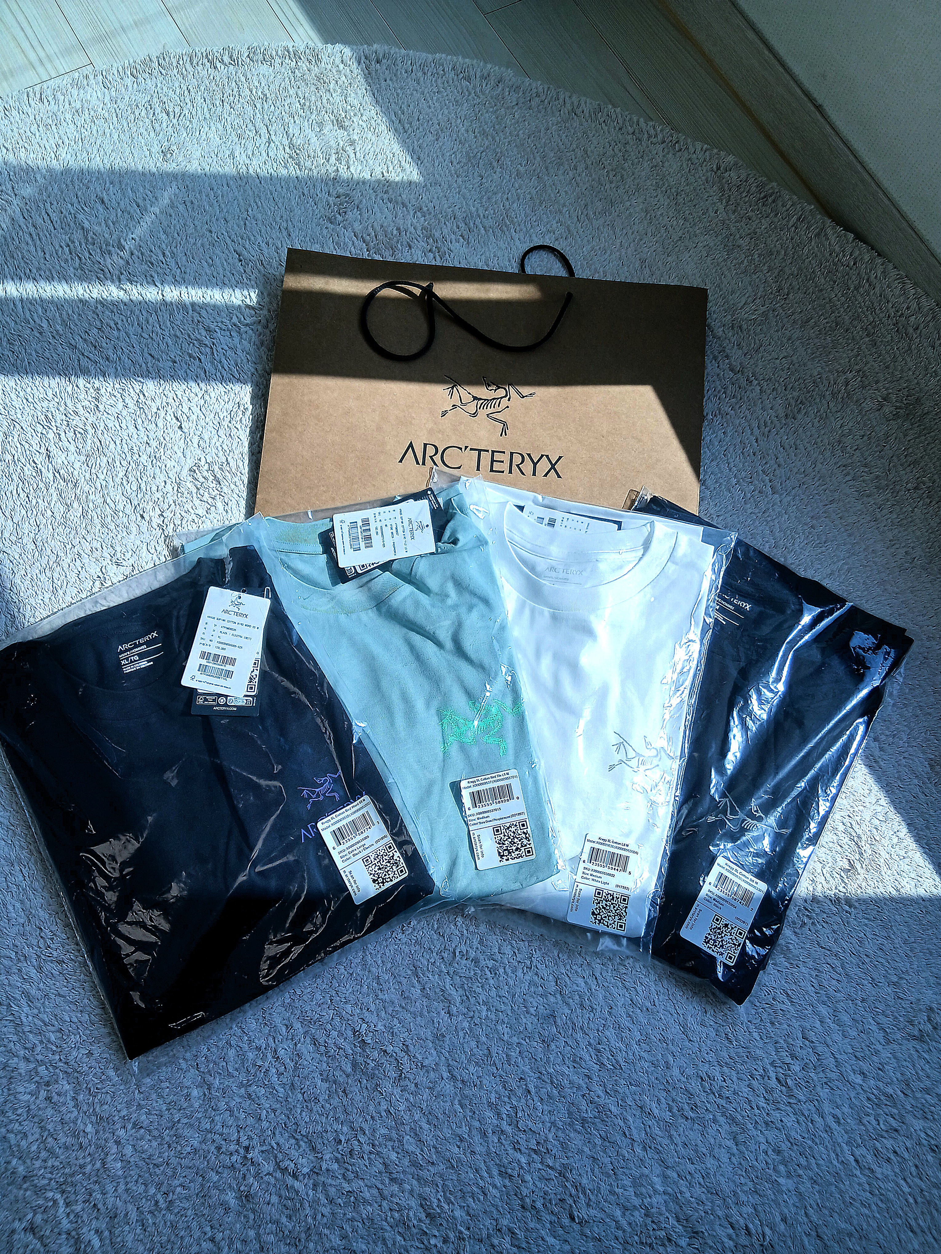 Arc'teryx Kragg SL Cotton LS Shirt Black, Arc'teryx Kragg SL Cotton LS Shirt White Light 착용 스타일 - 2