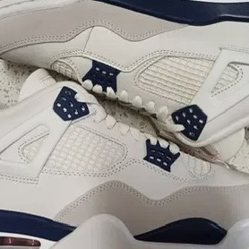 Jordan 4 x Nike SB Retro SP Navy 착용 스타일