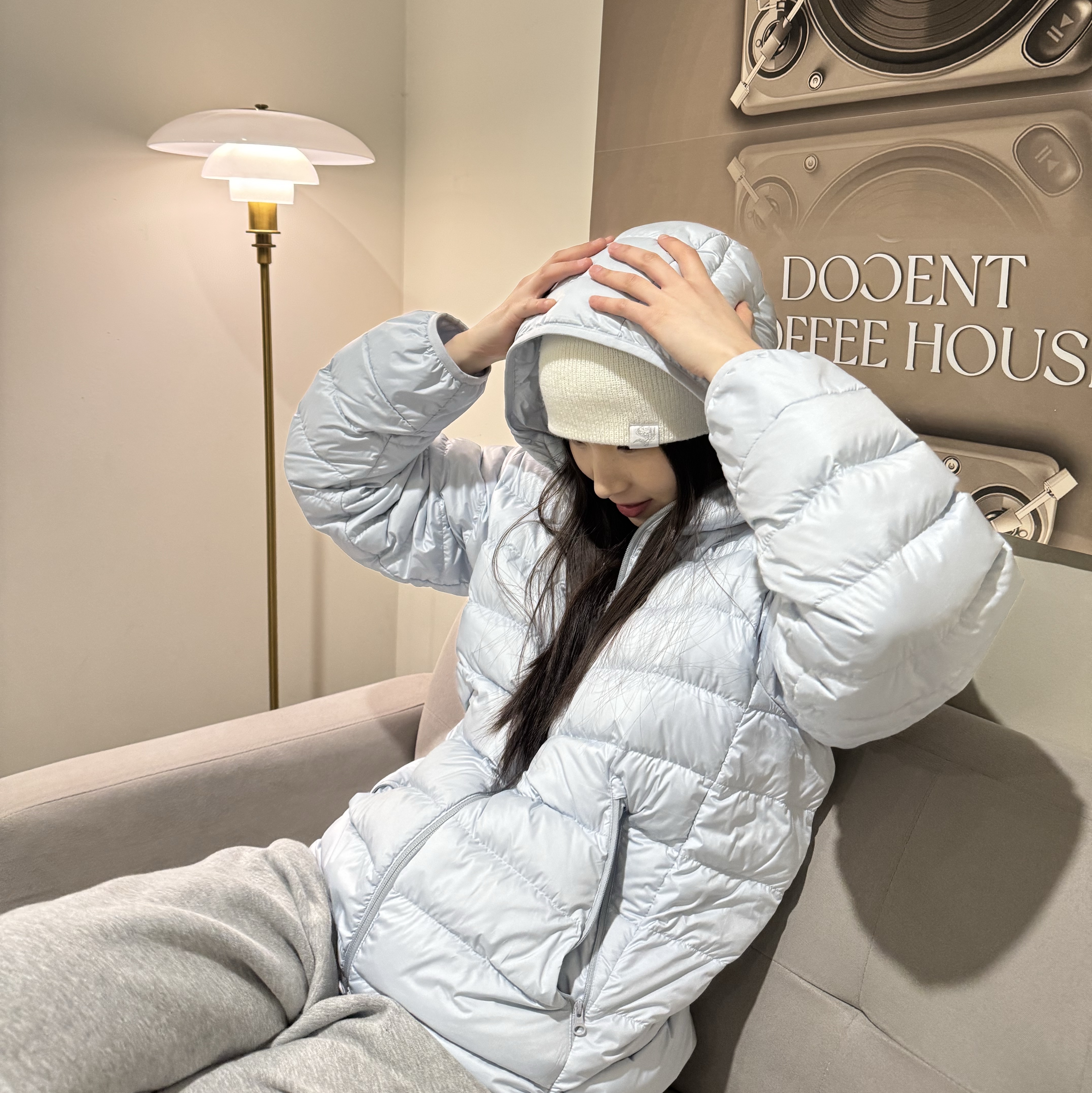 Musinsa Standard City Leisure Hooded Light Down Jacket Cloudy Blue 착용 스타일