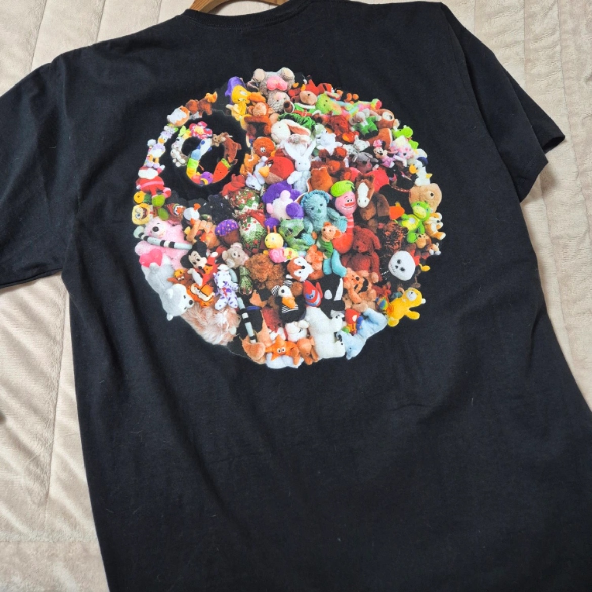 Stussy Plush T-Shirt Black 착용 스타일