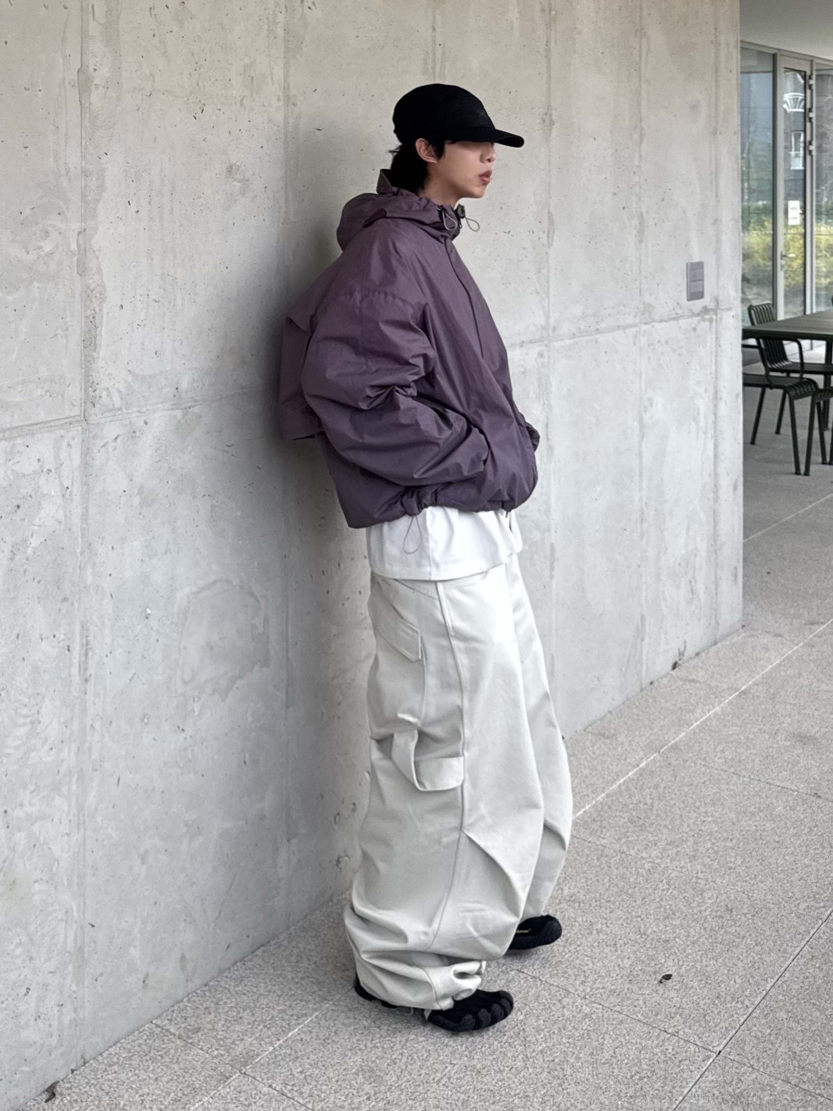 Arc'teryx Norvan Regular Brim Hat Black, Balenciaga Toe Lace-Up Vibram Sneakers Black 착용 스타일 - 1