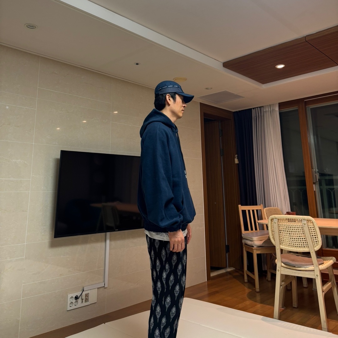 IAB Studio Herringbone Hoodie Navy White, Supreme Mesh Pocket Camp Cap Navy - 23FW 착용 스타일 - 3