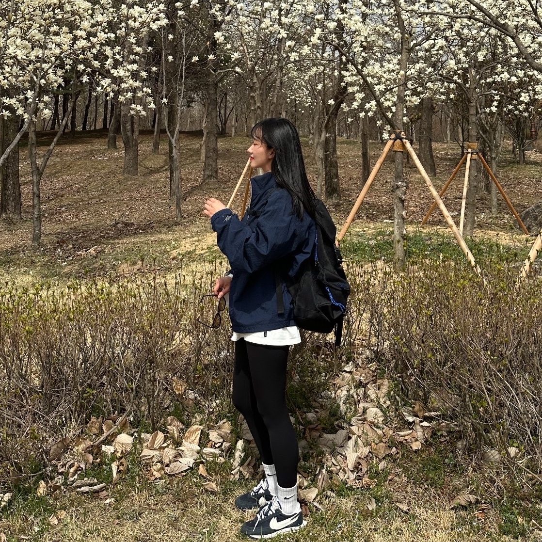 Nike x Kim Jones Reversible Wind Breaker Navy - US/EU, Nike x Sacai x Fragment LDWaffle Blackened Blue 착용 스타일 - 1