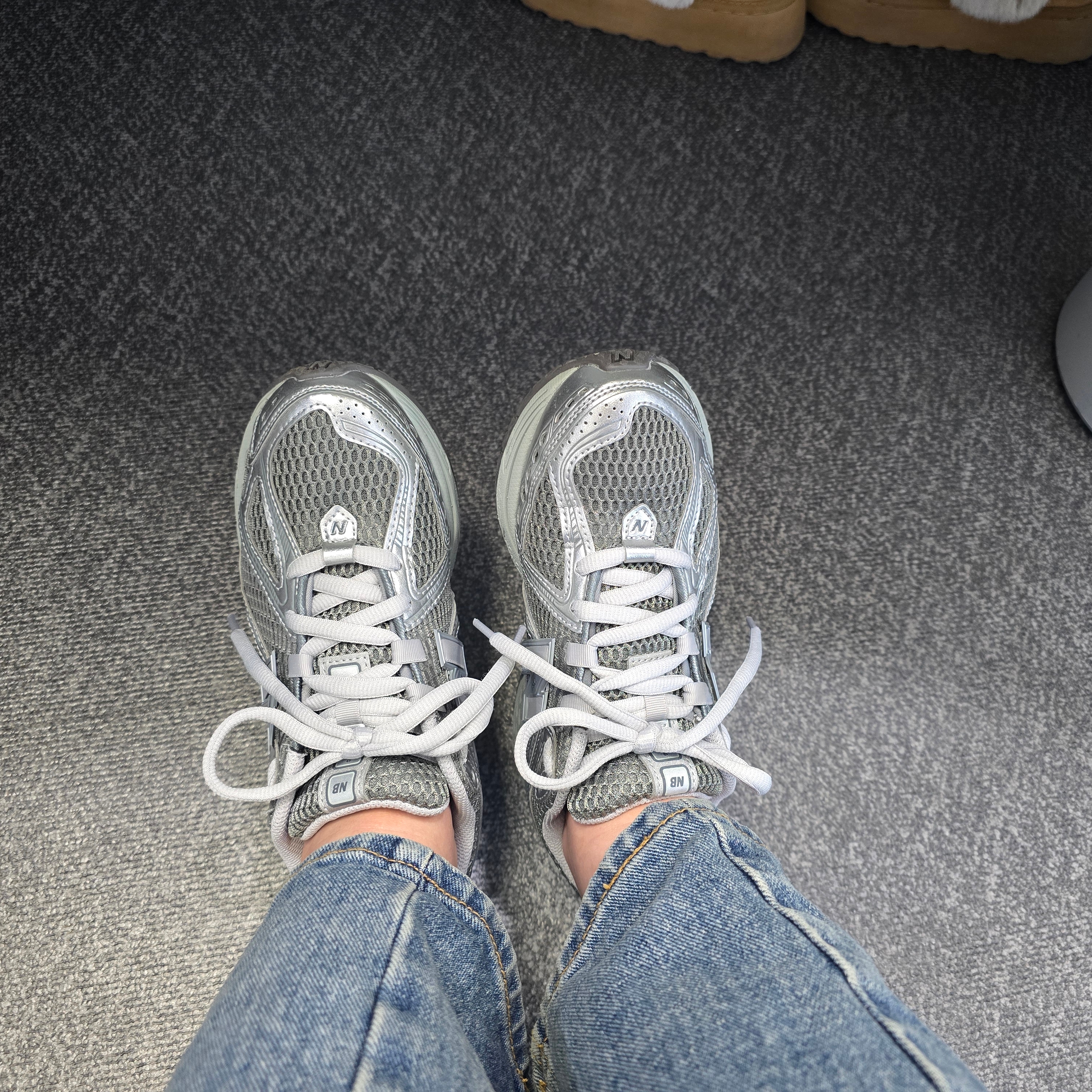 New Balance 1906R Harbor Grey Silver Metalic 착용 스타일