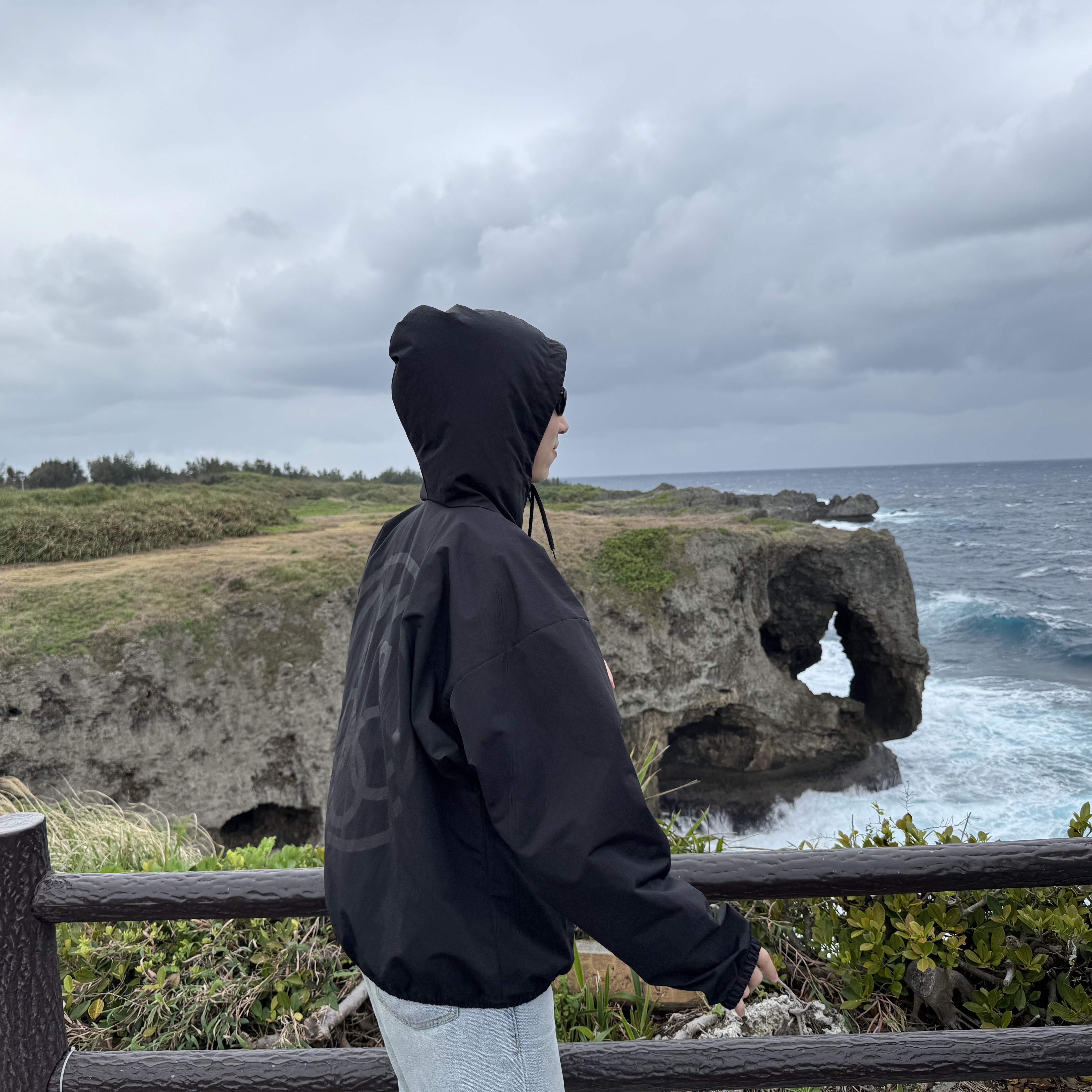 Yeezy x Gosha Rubchinskiy Vulture WB-01 Jacket Charcoal 착용 스타일