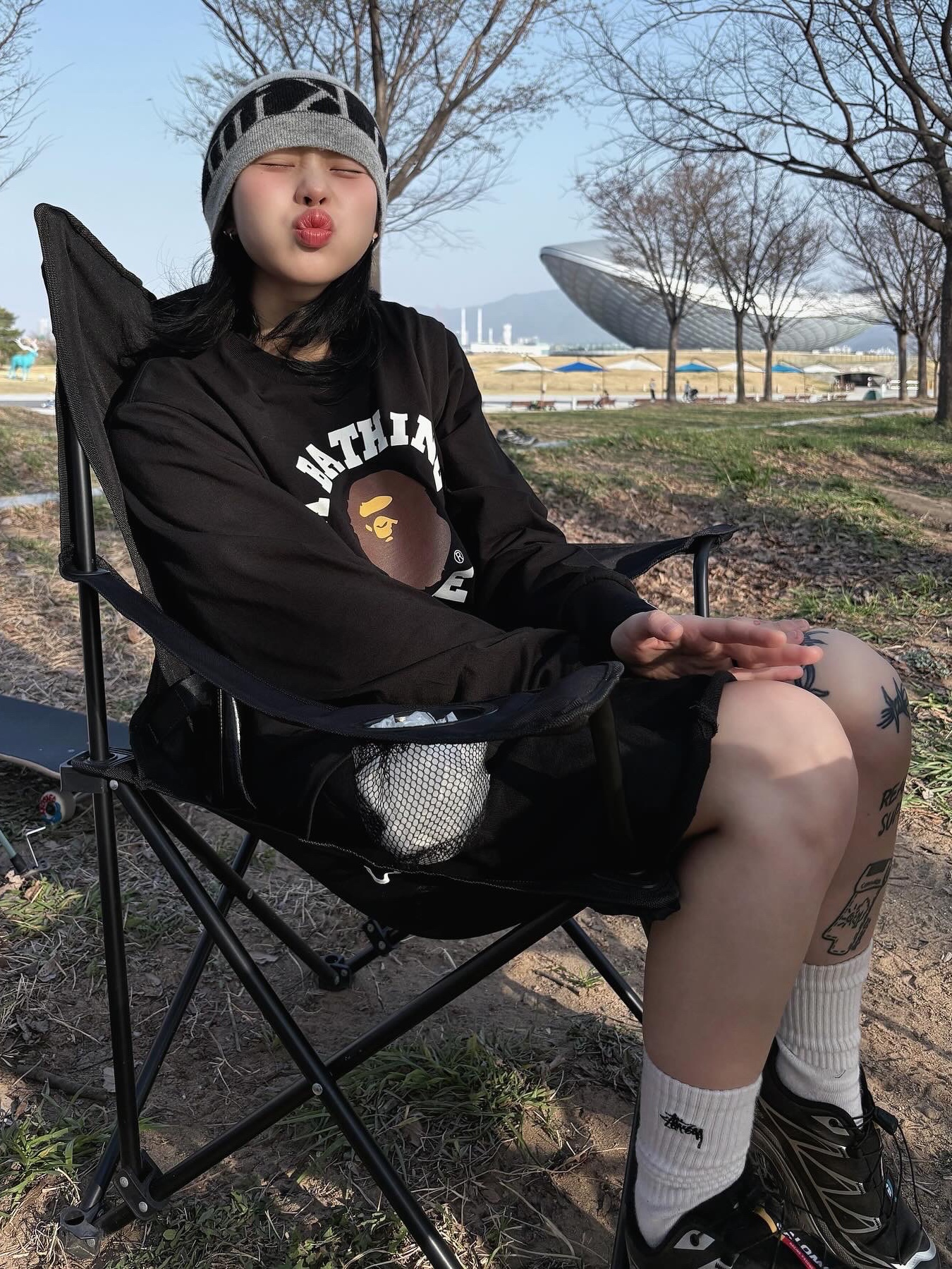 Matin Kim Logo Jacquard Short Beanie Grey, BAPE College L/S T-Shirt Black 착용 스타일 - 1