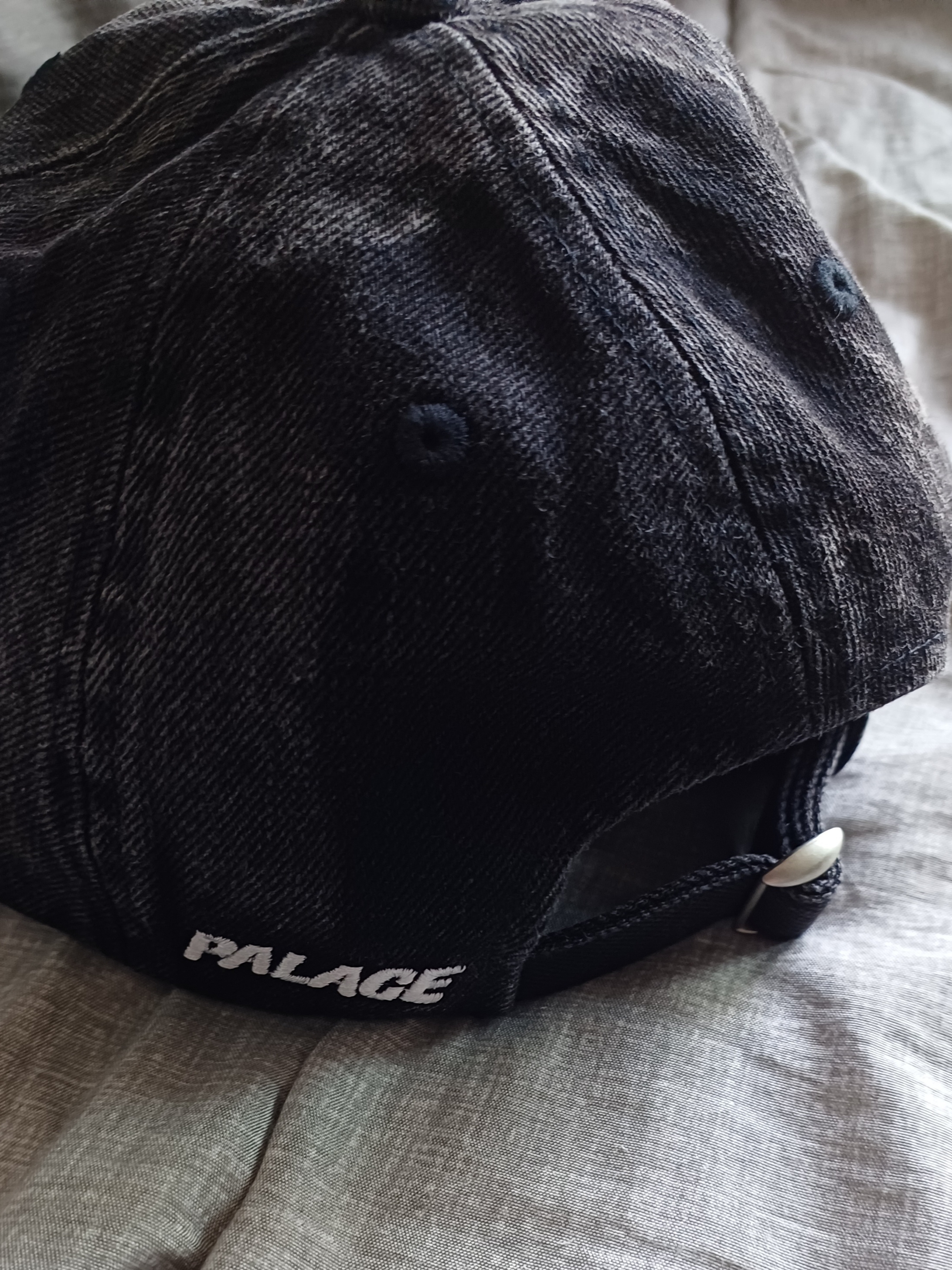 Palace Denim P 6-Panel Sand Wash Black - 25SS 착용 스타일 - 2