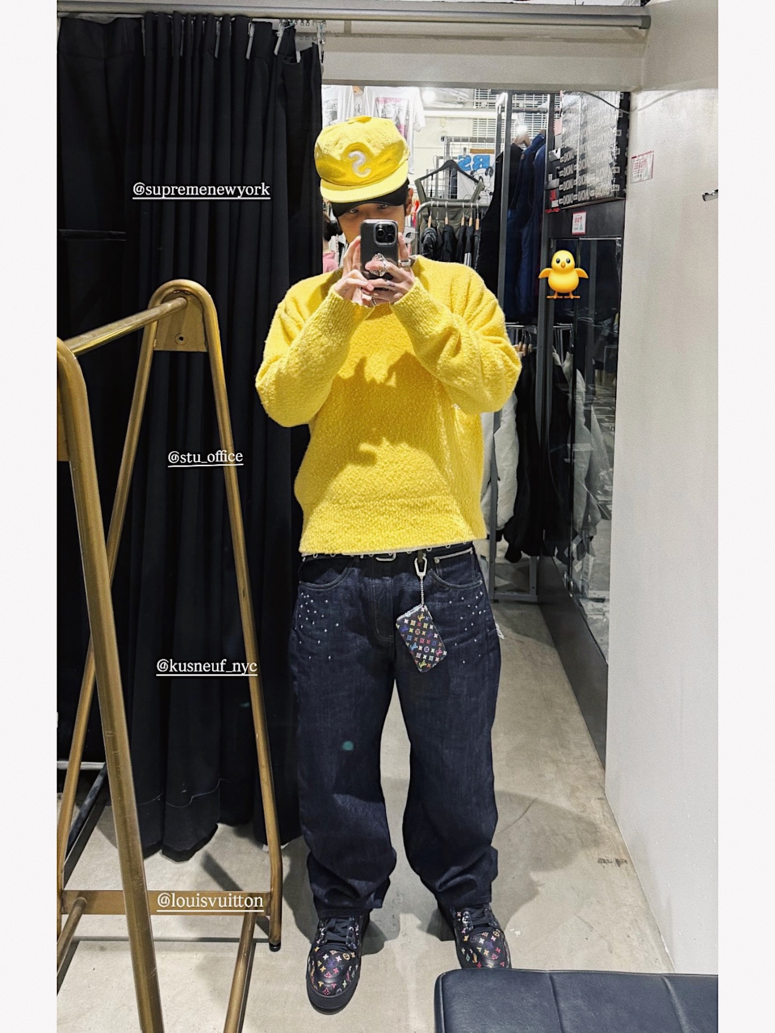 STU Casentino V-Neck Knit Yellow, Goyard Belvedere PM Bag Black Tan 착용 스타일 - 5