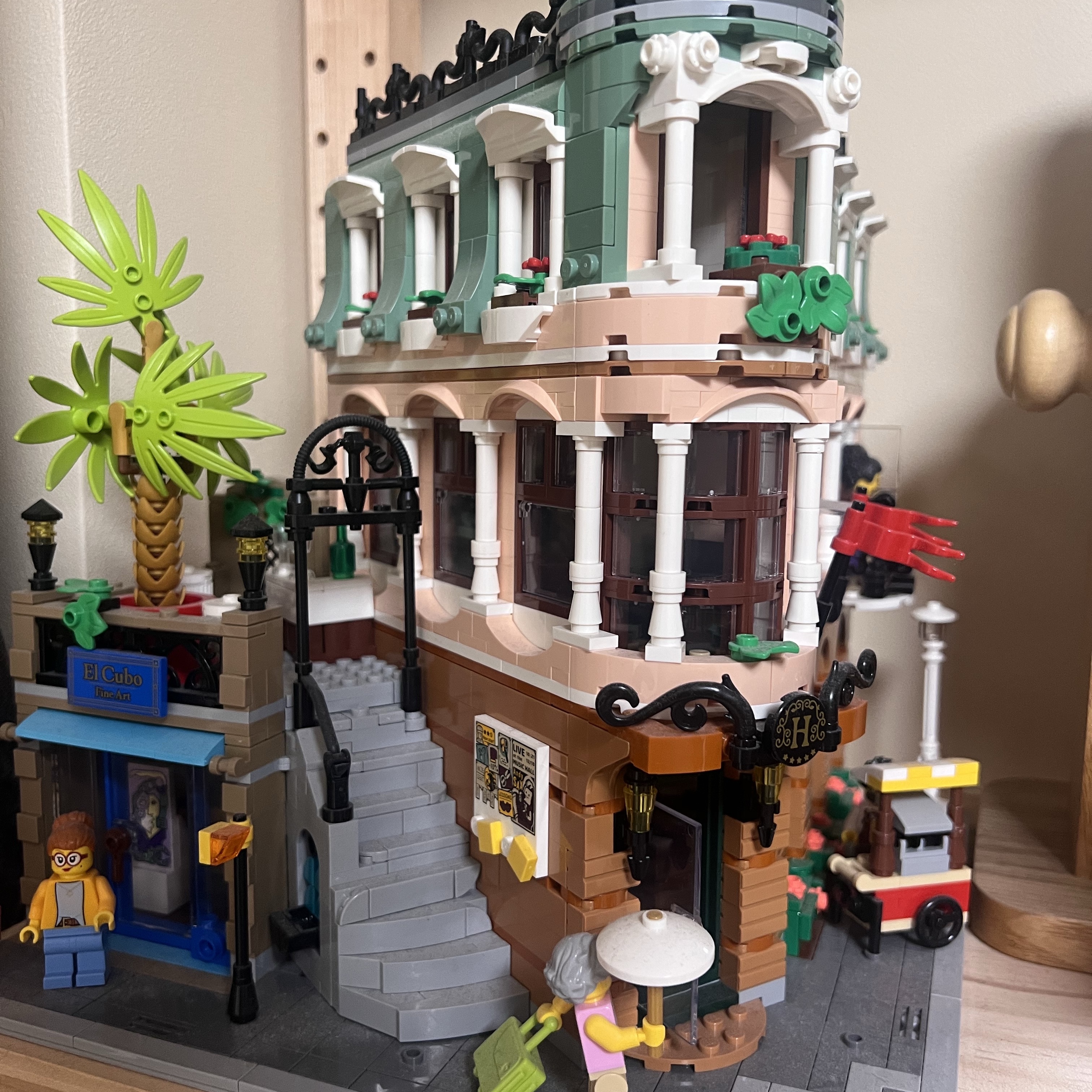 Lego Boutique Hotel 착용 스타일 - 1