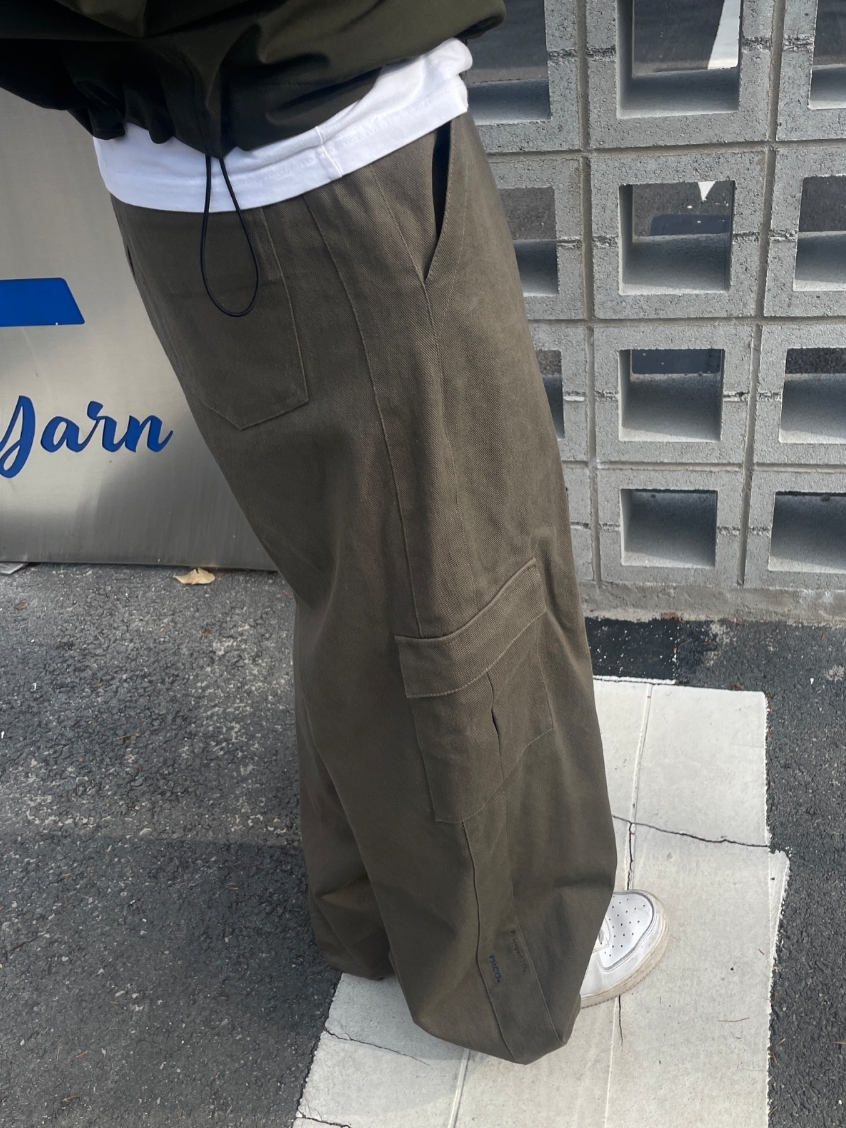 Nike Air Force 1 '07 Low White, NOMANUAL Penon Wind Shell Khaki 착용 스타일 - 3