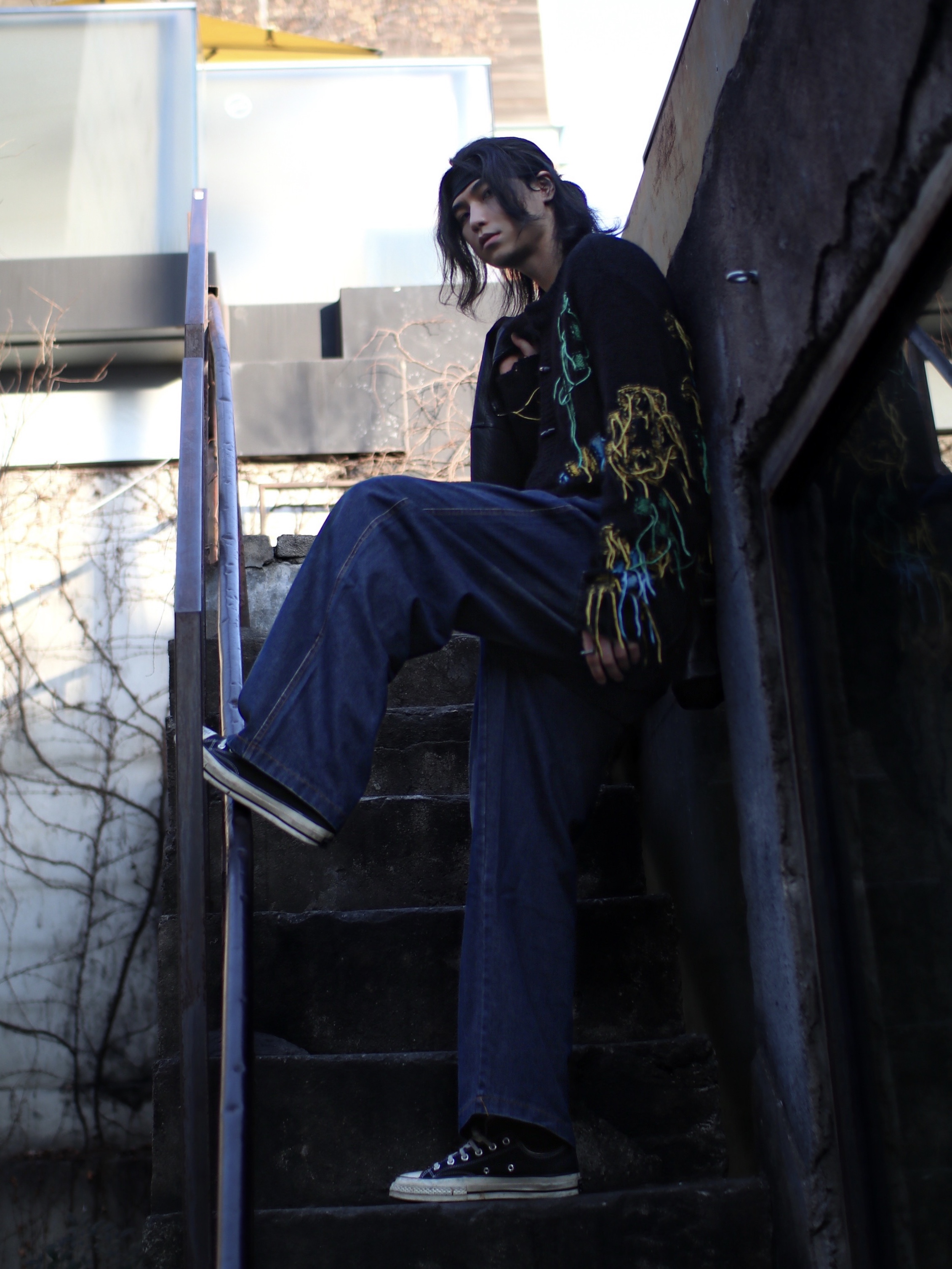 [KREAM 단독] ADSB Andersson Bell Macaron Intarsia Cardigan Black, Converse Chuck 70 Ox Black - Standard 착용 스타일 - 3