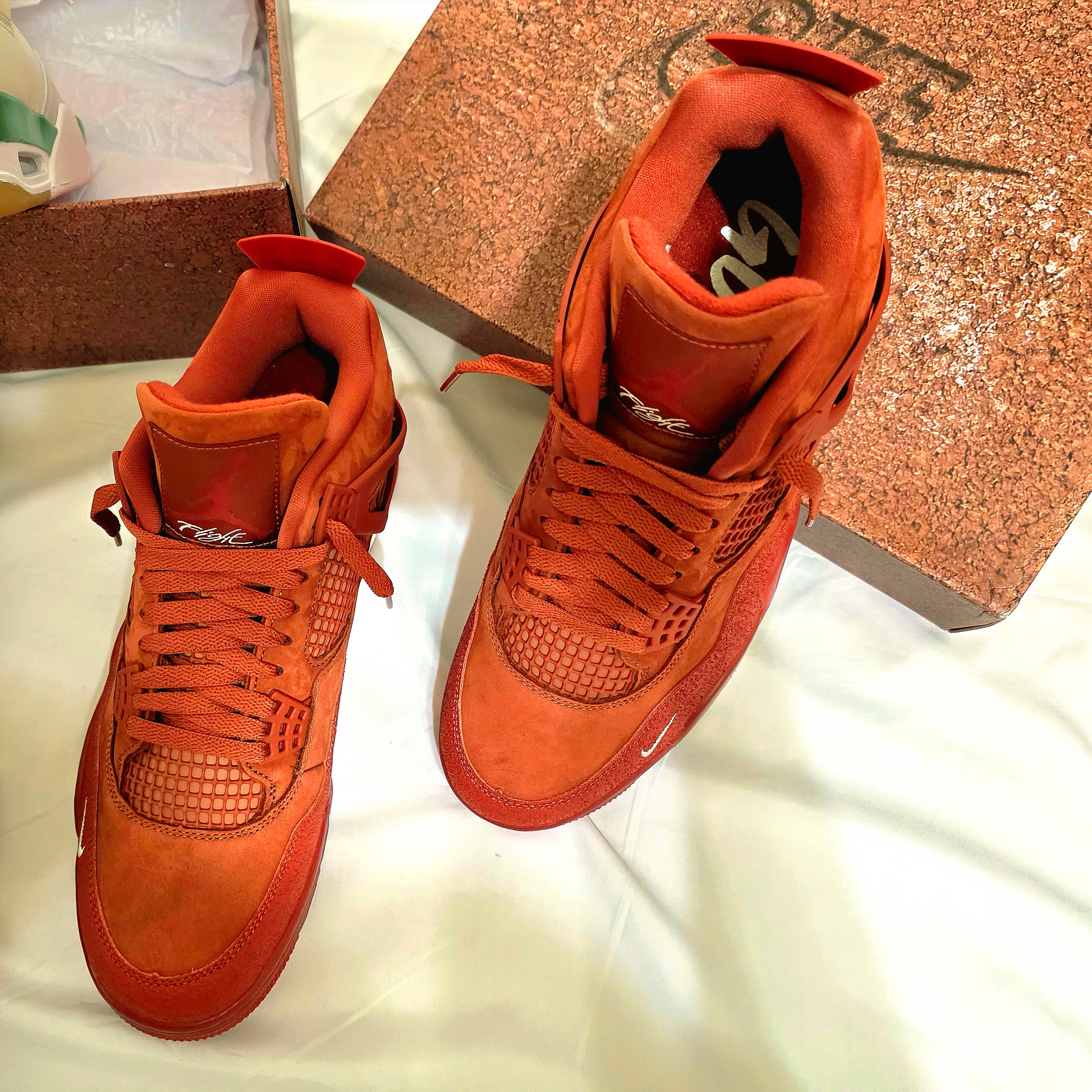 Jordan 4 x Nigel Sylvester Retro OG SP Brick by Brick, Jordan 4 x Nike SB Retro SP Navy 착용 스타일 - 4