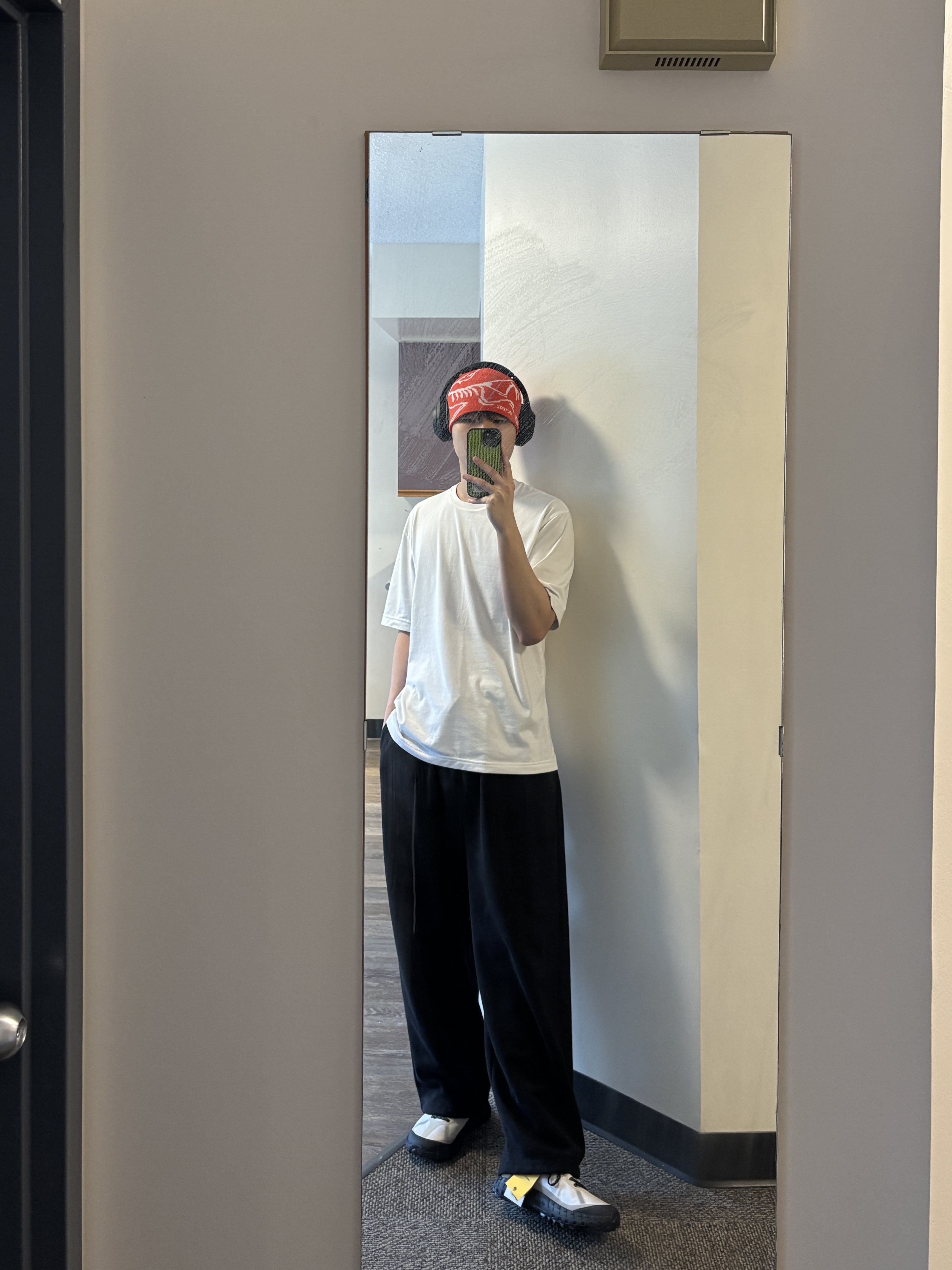 Norda 001/A Cinder, Arc'teryx Bird Head Toque Orca 착용 스타일 - 1
