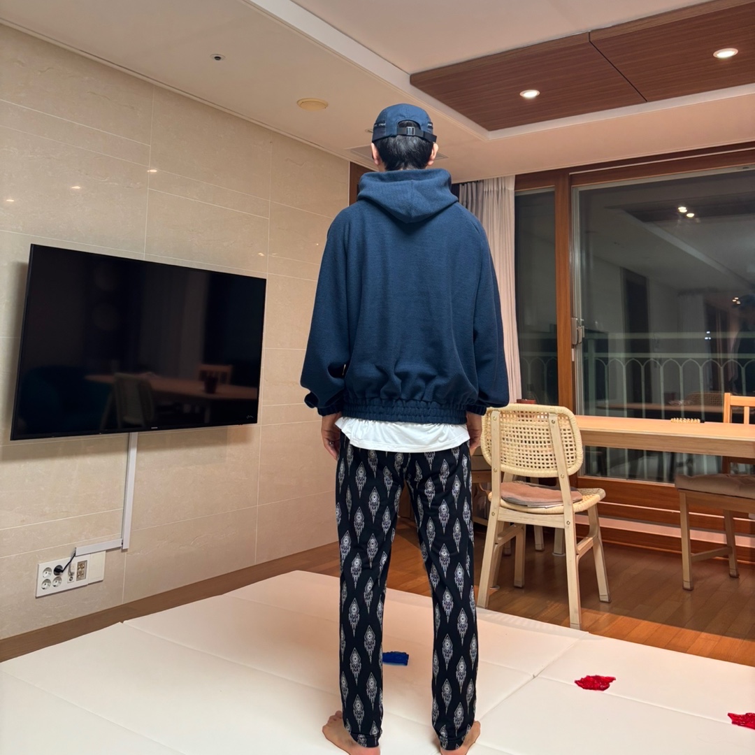 IAB Studio Herringbone Hoodie Navy White, Supreme Mesh Pocket Camp Cap Navy - 23FW 착용 스타일 - 2