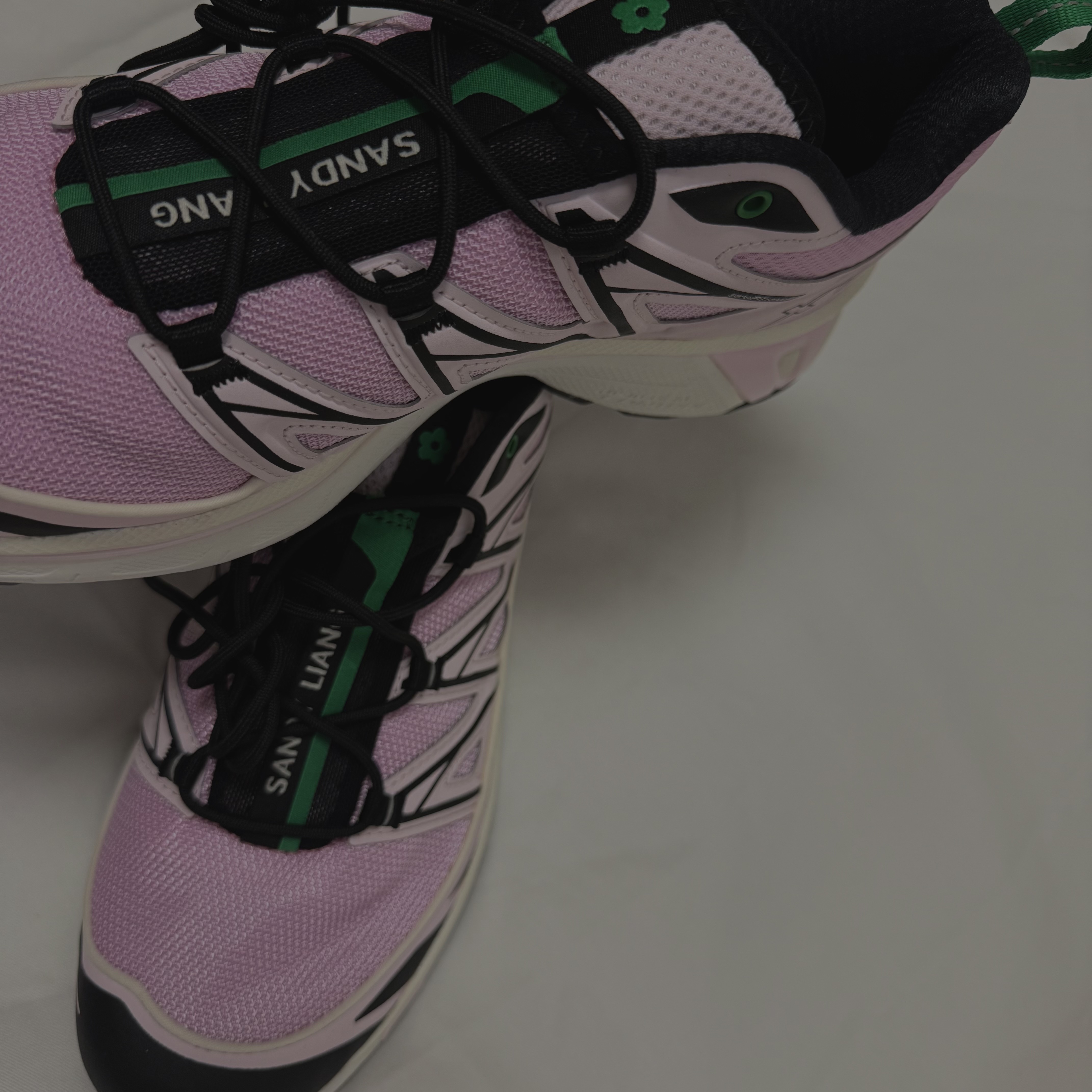 Salomon x Sandy Liang XT-6 Expanse Cradle Pink 착용 스타일