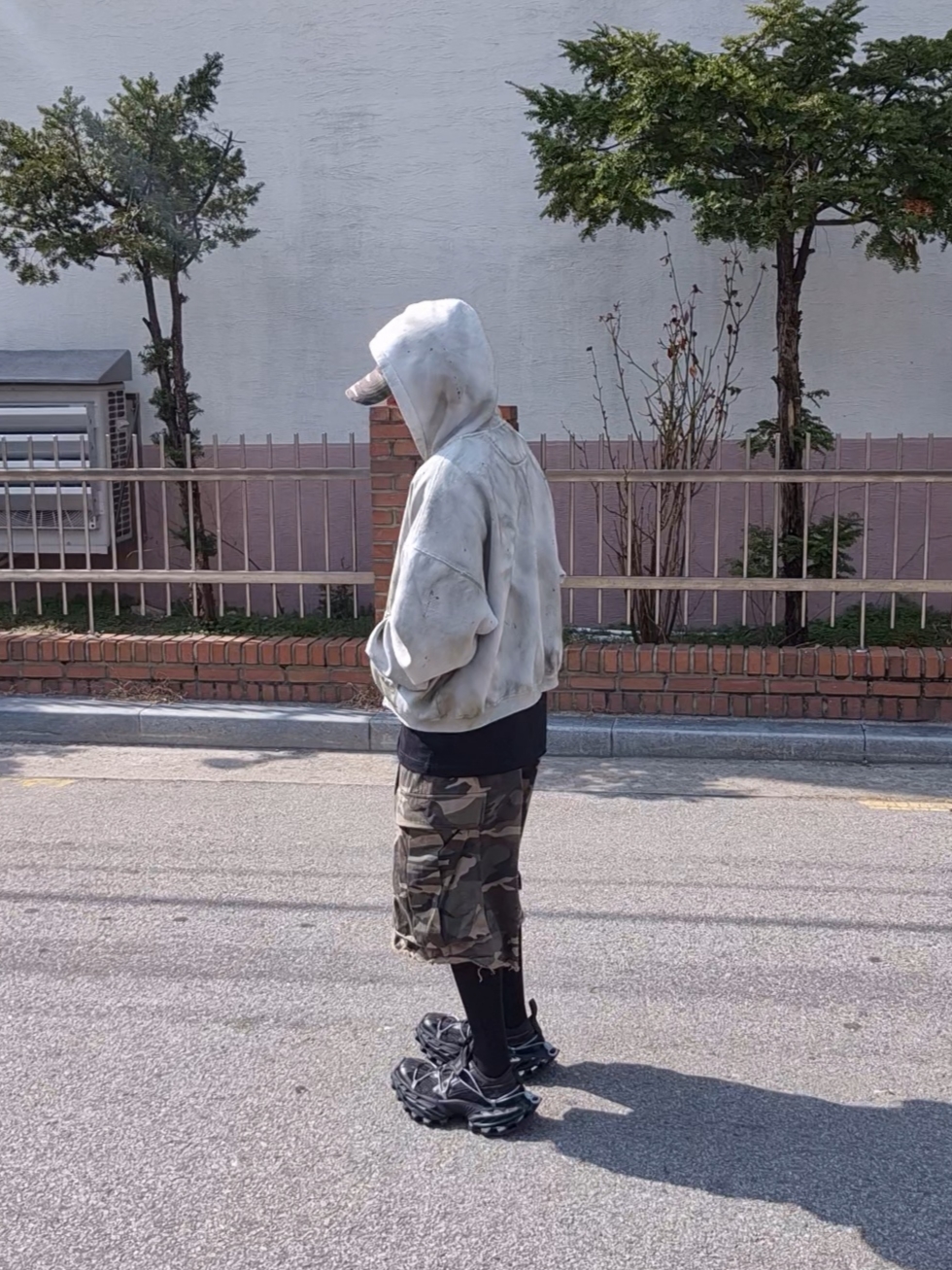 Undermycar Mu.47 Anti Fxxking Logo Play Big Cargo Camo Shorts Camo Mocha, Balenciaga Hike Sneaker Black 착용 스타일 - 6