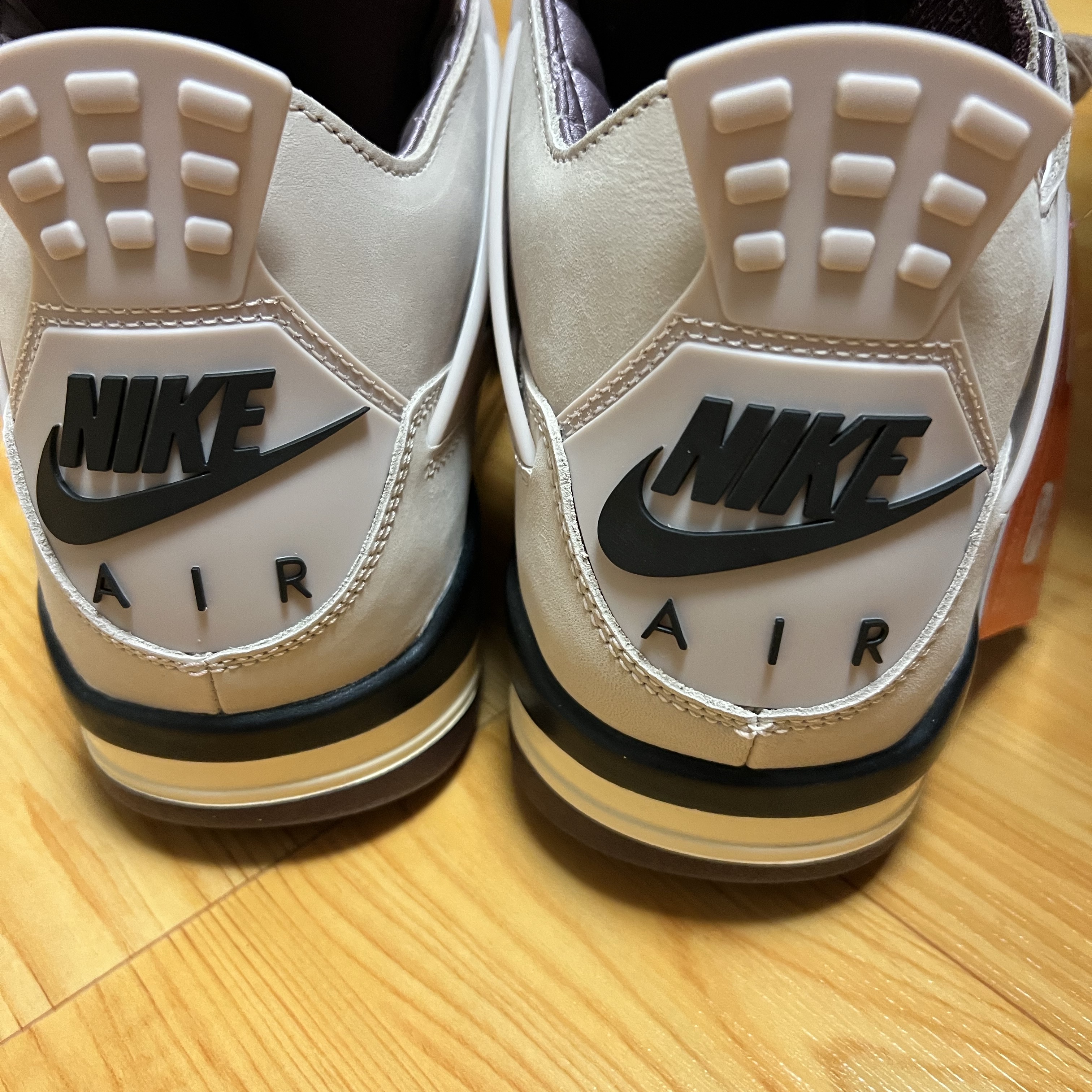 (W) Jordan 4 x A Ma Maniere Retro OG SP W.Y.W.S. 착용 스타일 - 2