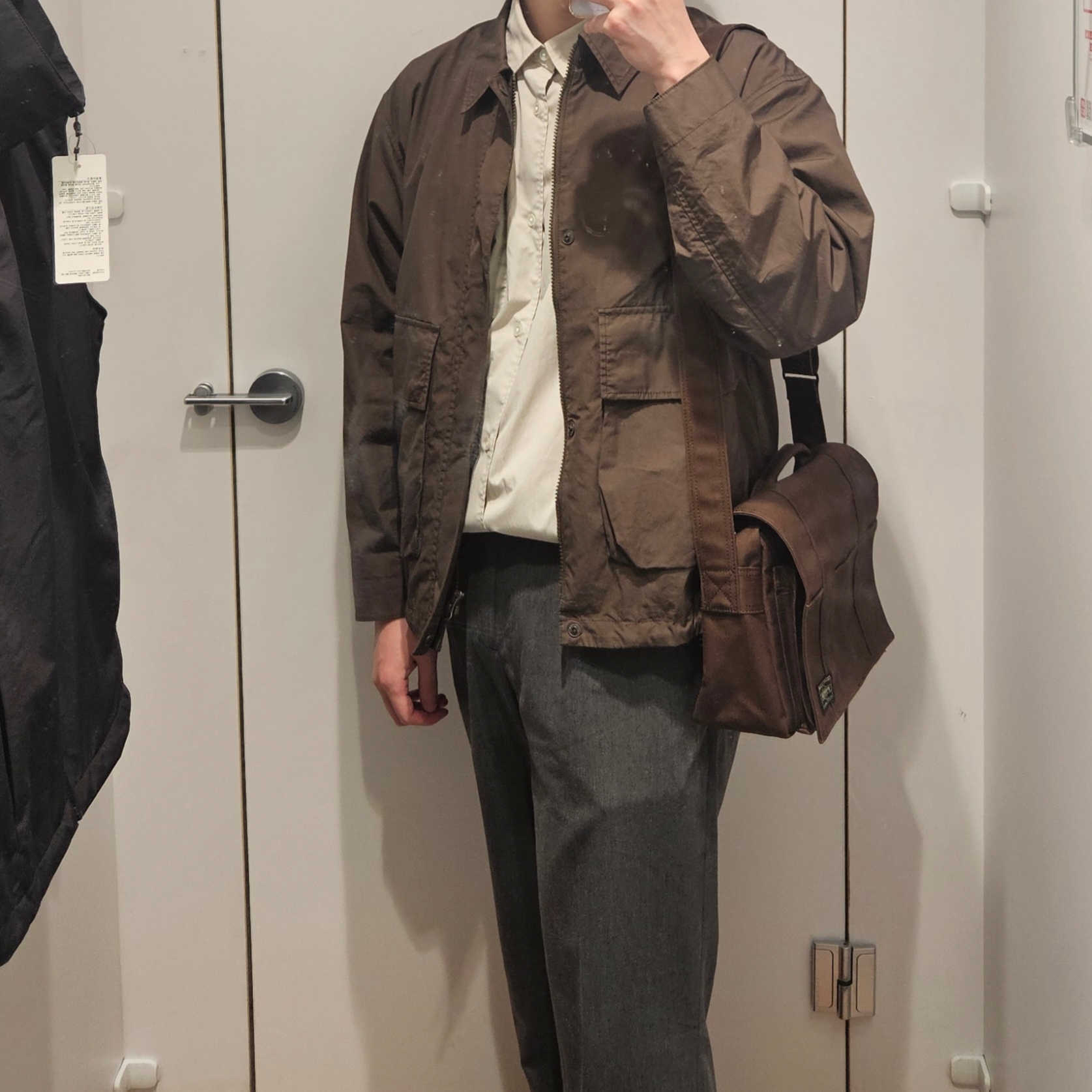 Porter Smoky Shoulder Bag S Brown 착용 스타일