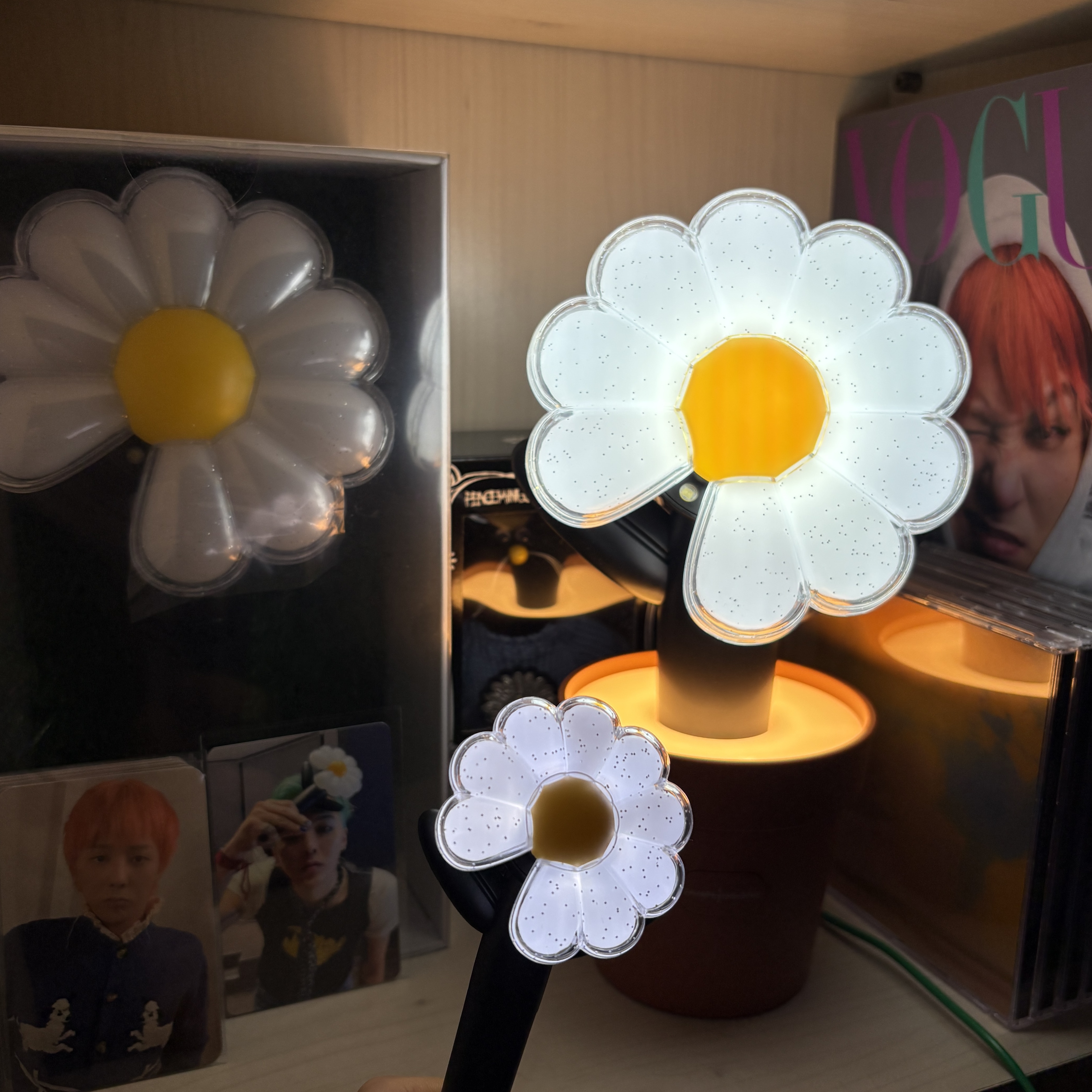 G-DRAGON Ubermensch Official Light Stick, G-DRAGON Ubermensch Official Mini Light Keyring 착용 스타일