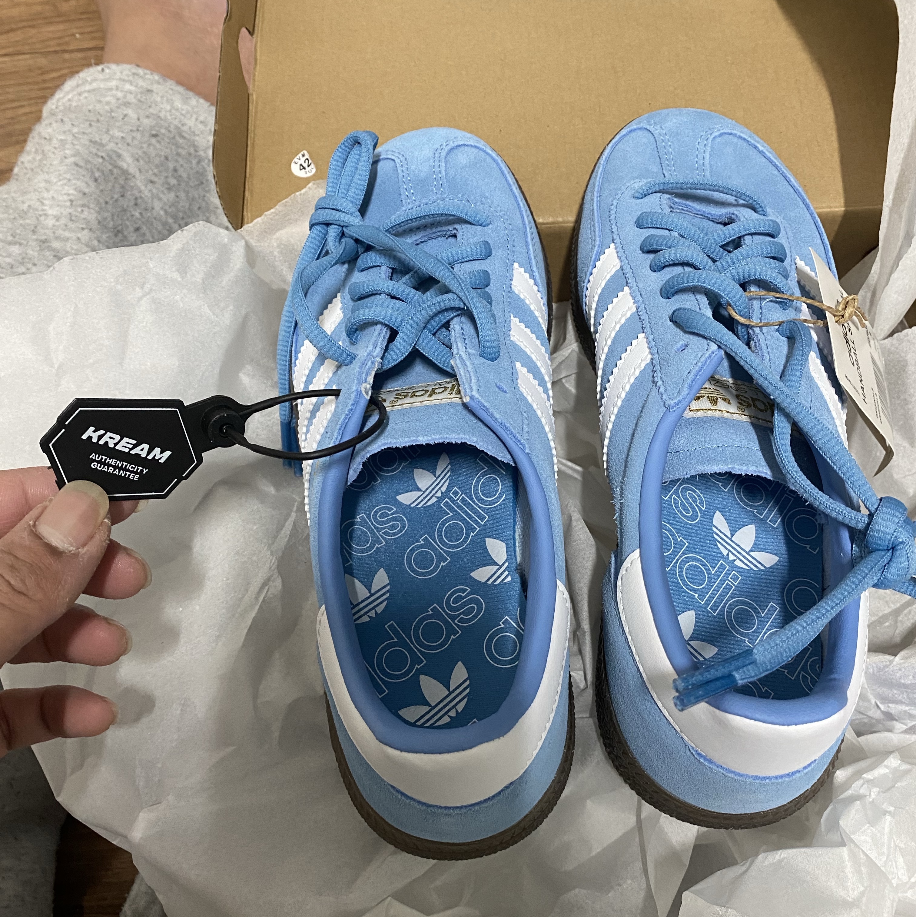 Adidas Spezial Handball Light Blue 착용 스타일