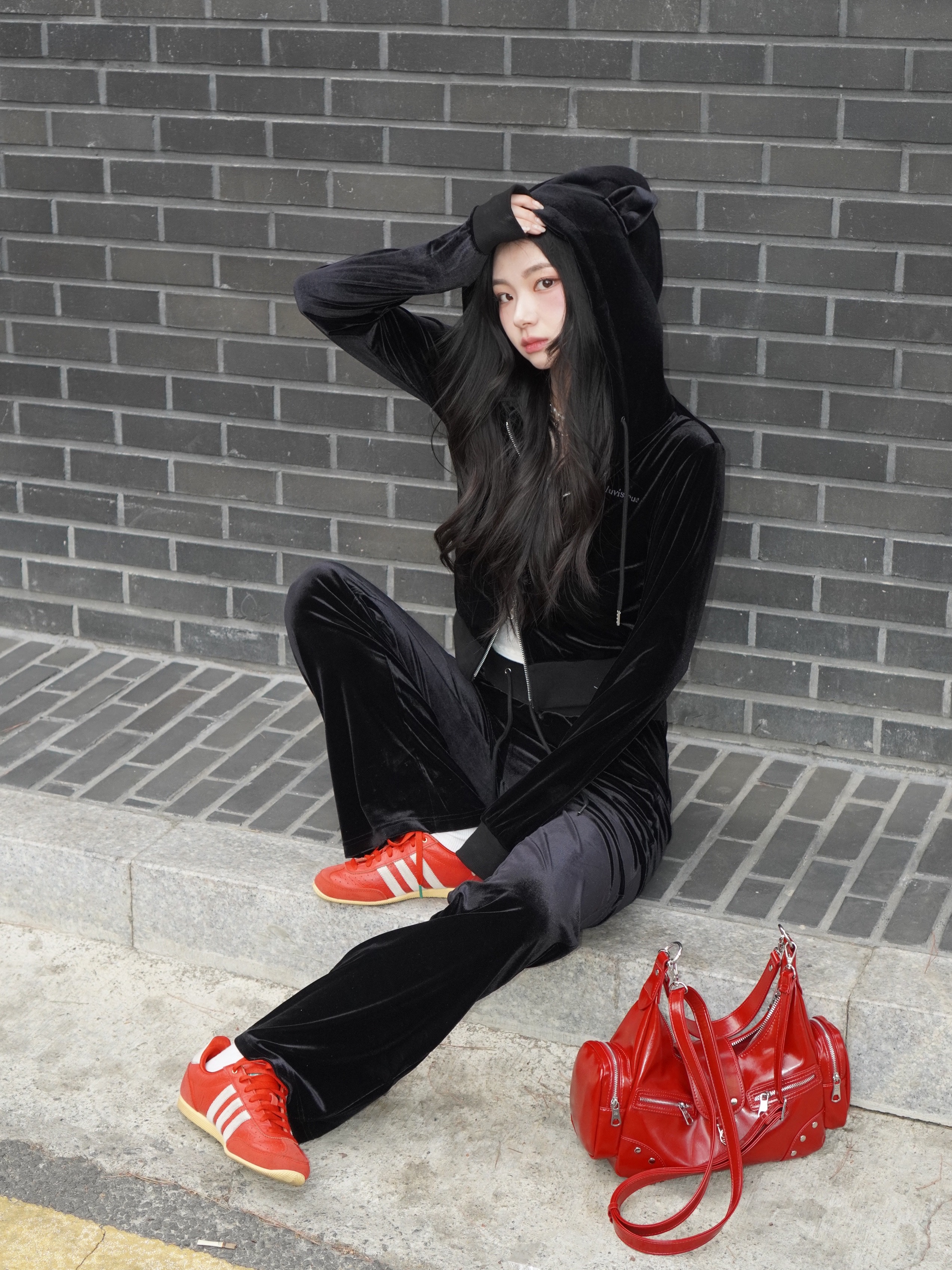 (W) Adidas Japan Shoes Better Scarlet Off White 착용 스타일 - 1
