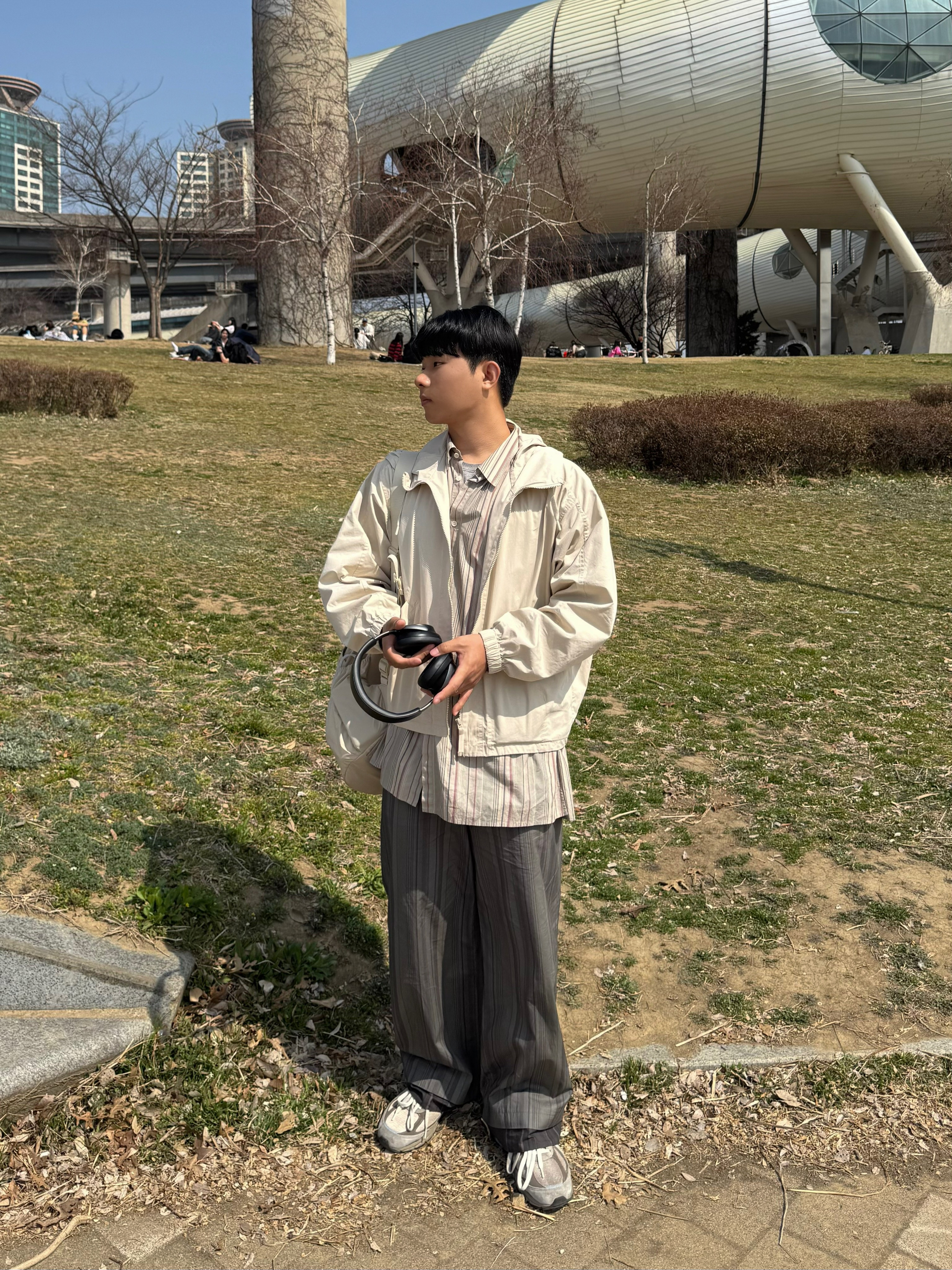 유니클로 U 오버사이즈 후드 블루종 퍼플, 뉴발란스 x 오라리 990v4 메이드 인 USA 런던 포그 착용 스타일 - 7