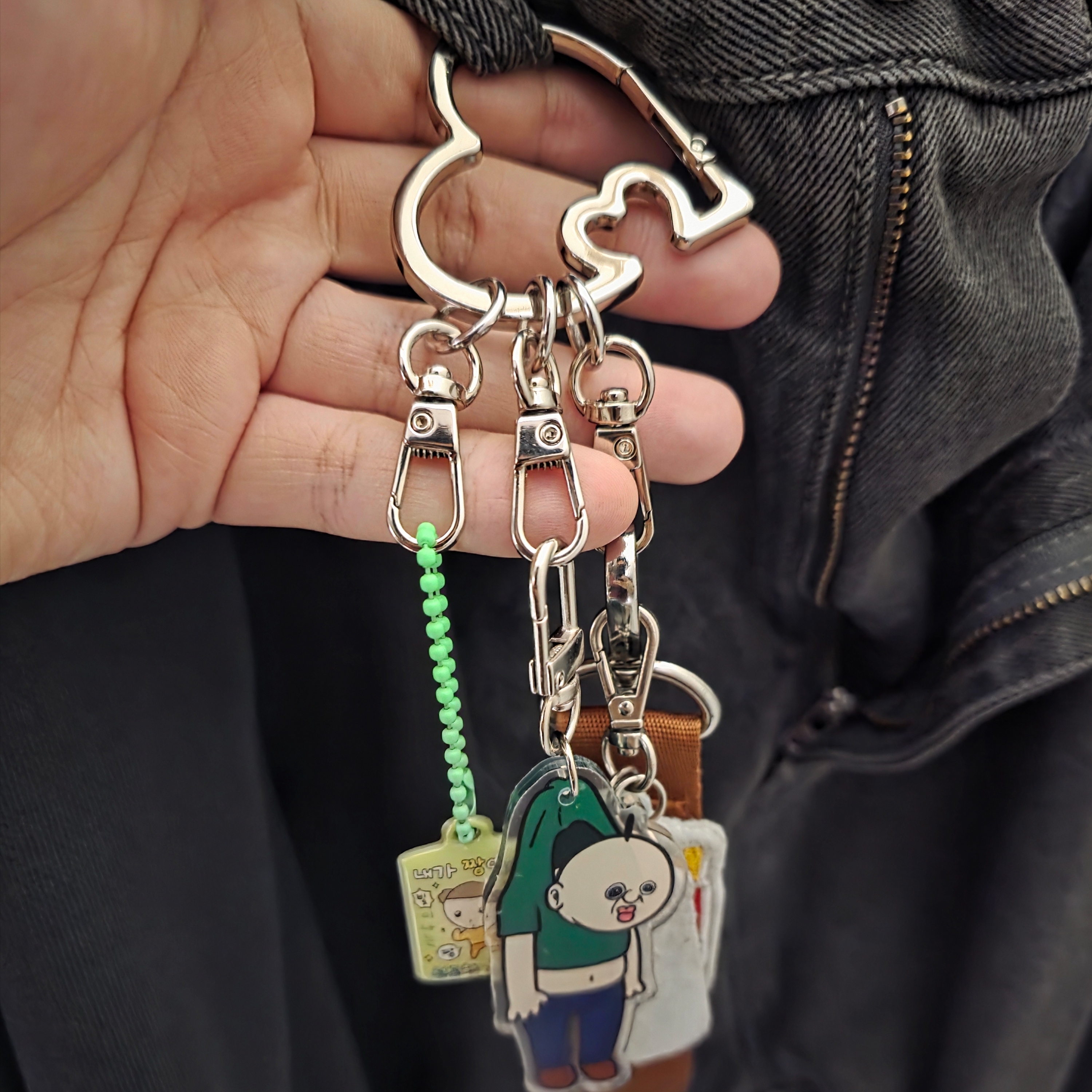 Maru is a Puppy Lucky Keyring Seongong, McDonald's Double Quarter Pounder Cheese Mini Pouch & Key Ring Set 착용 스타일