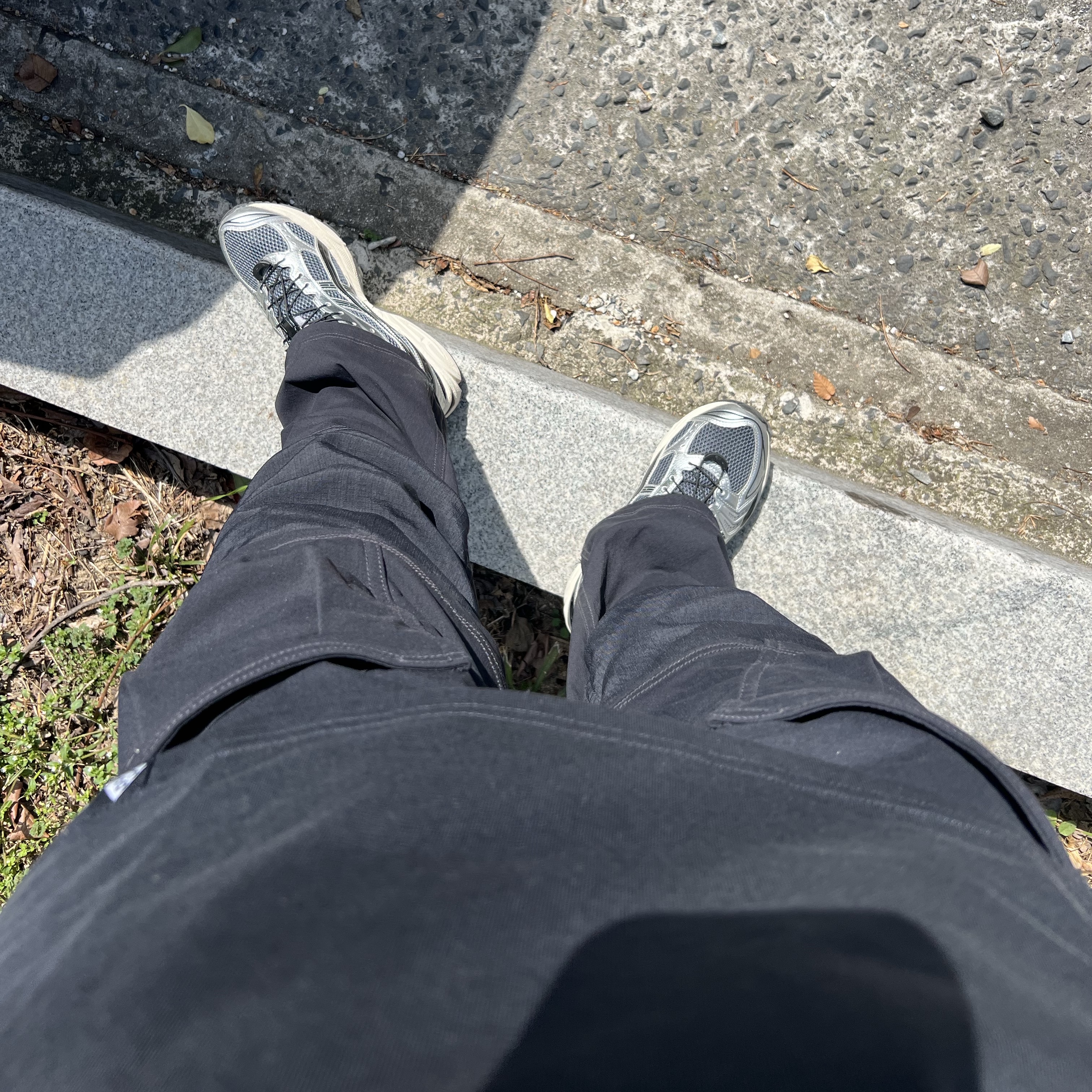 Asics Unlimited Gel-Kayano 14 Carrier Grey Black 착용 스타일
