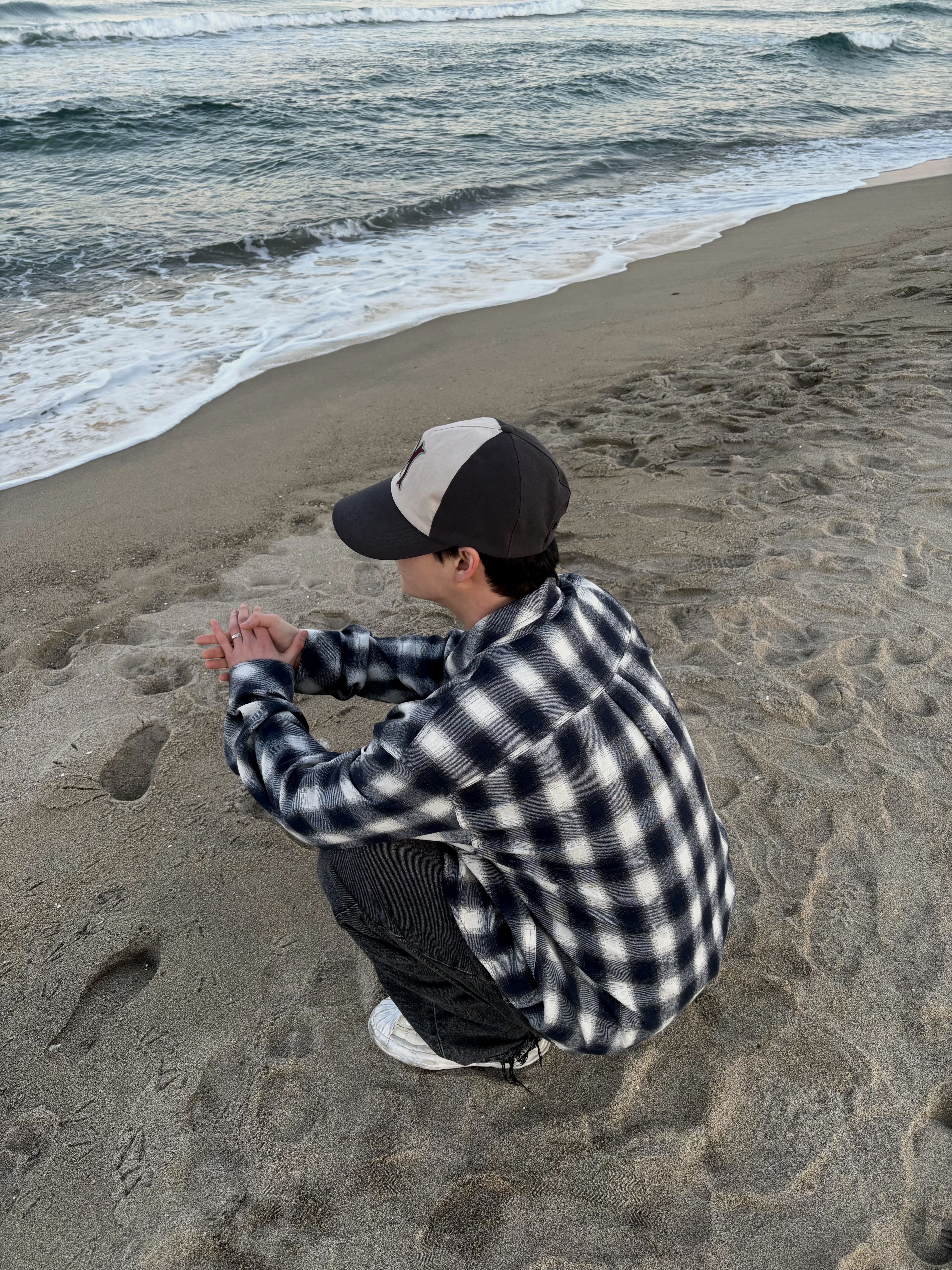 Maison Mihara Yasuhiro Blakey OG Sole Canvas Low-top Sneakers White 착용 스타일