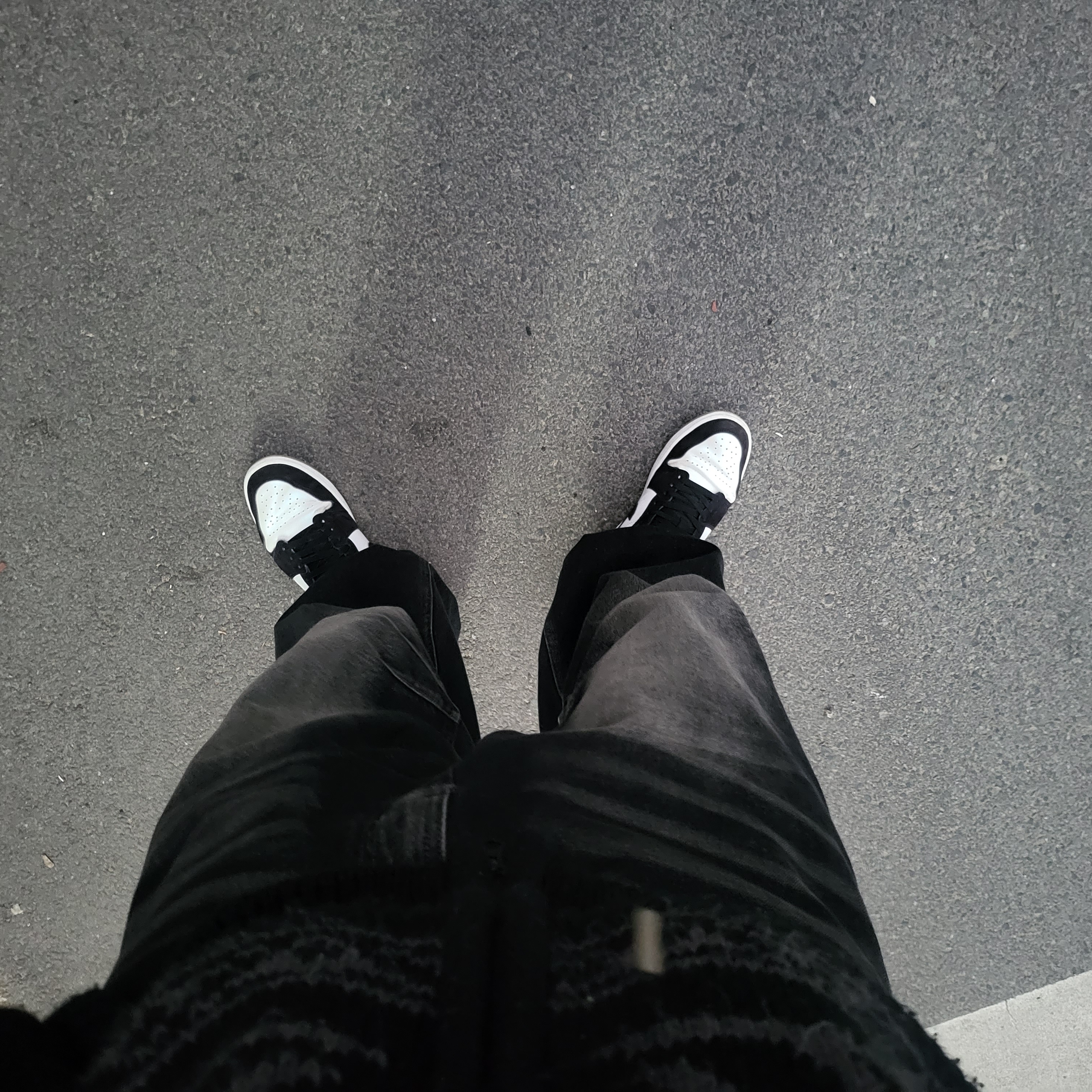 Jordan 1 Mid SE Diamond, [KREAM 단독] BLR Double Trident Washing Wide Denim Pants Black 착용 스타일