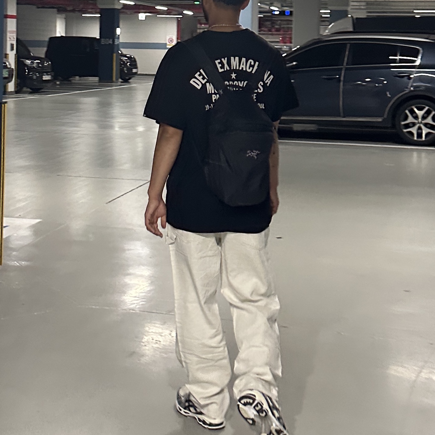 Asics Gel-Kayano 14 Cream Black, Deus Ex Machina Seoul Address T-Shirt Black 착용 스타일