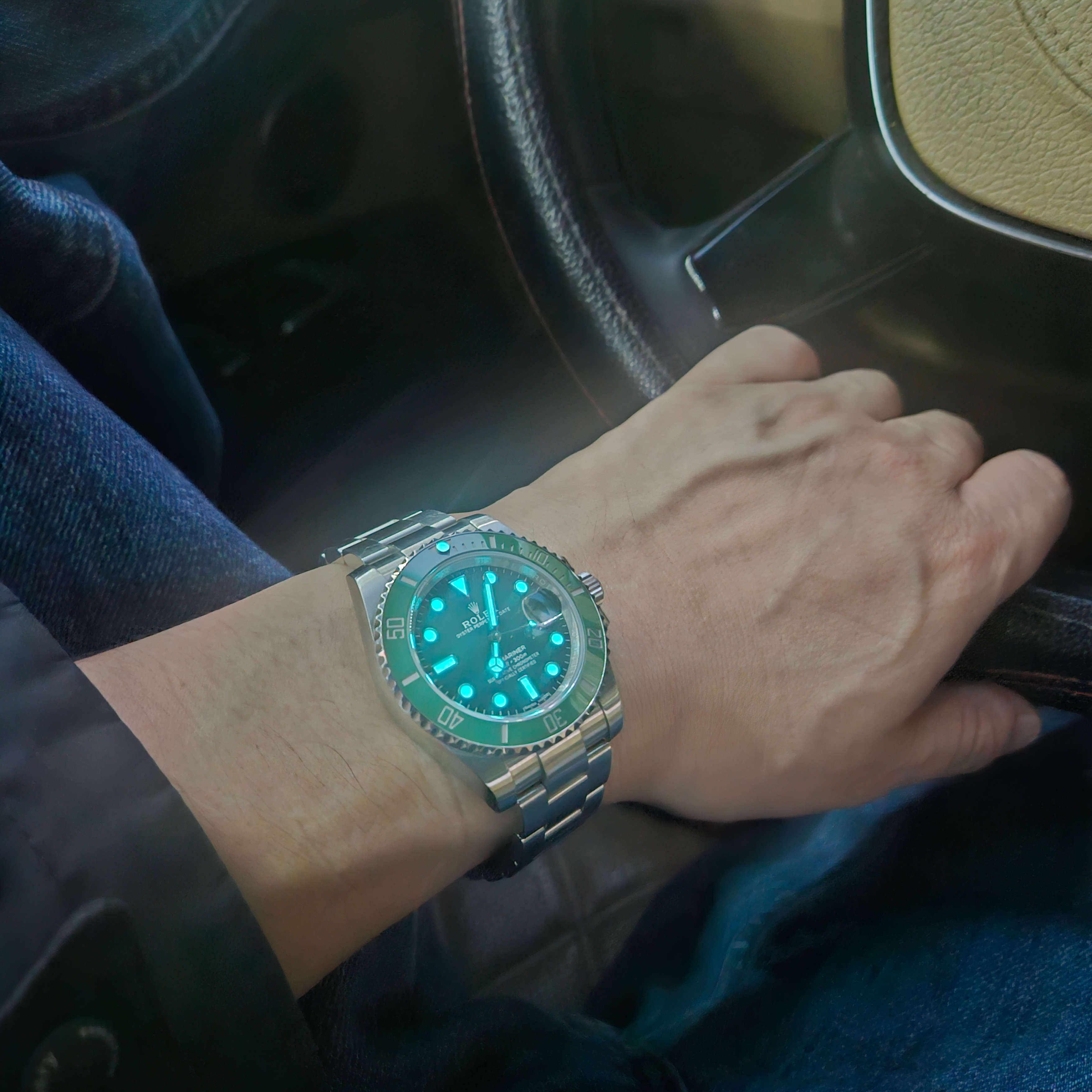 Rolex Submariner Date 40mm 116610LV Green Oyster 착용 스타일 - 2
