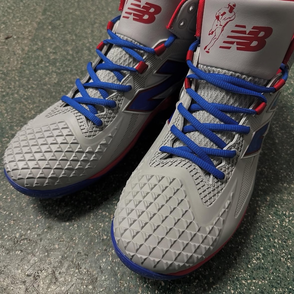 New Balance Fuelcell Ohtani 1 Trainer White Metallic Gold - 2E Wide, New Balance Fuelcell Ohtani 1 Trainer White Metallic Gold - D Standard 착용 스타일 - 7